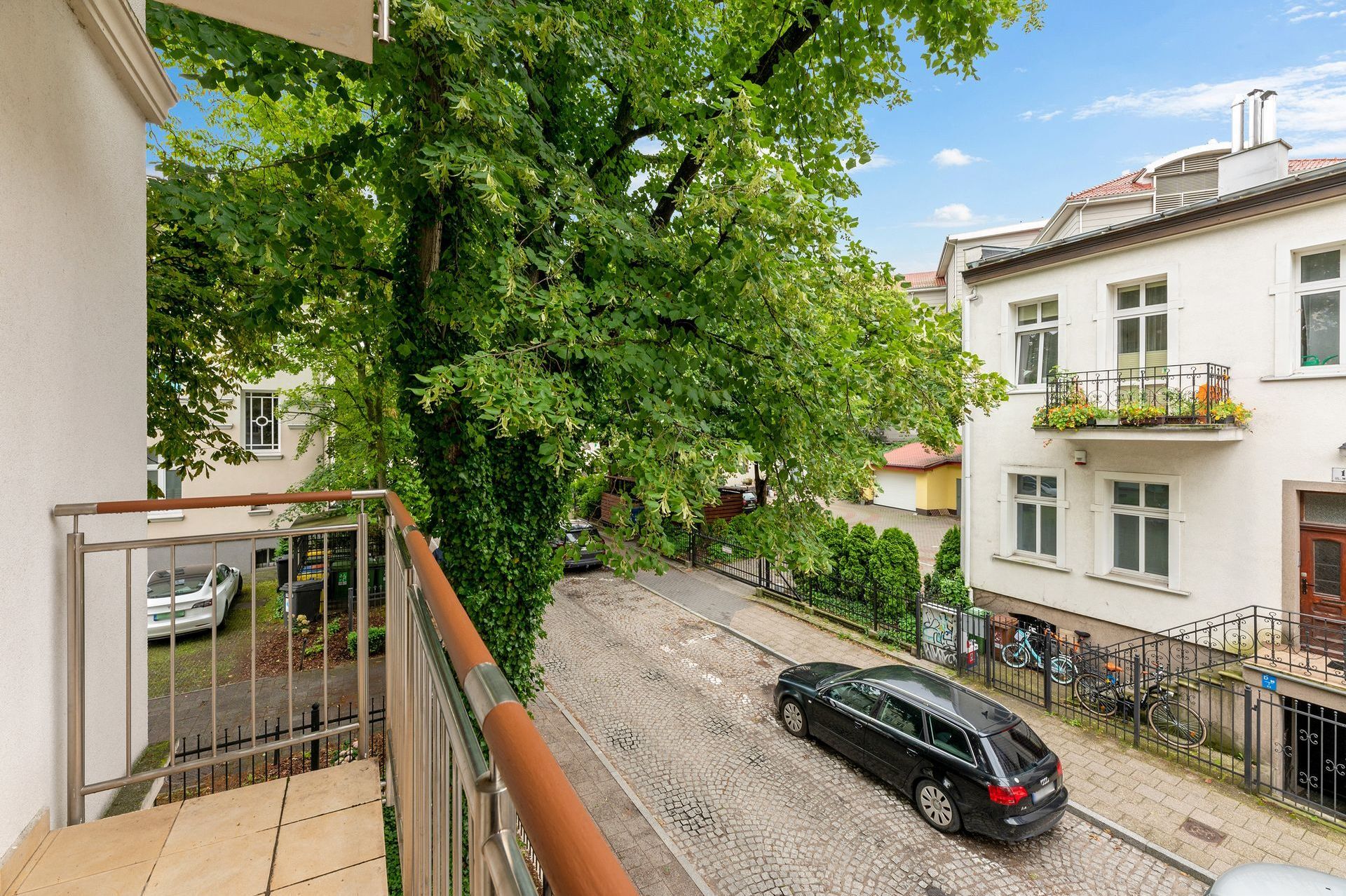 Grand Apartments