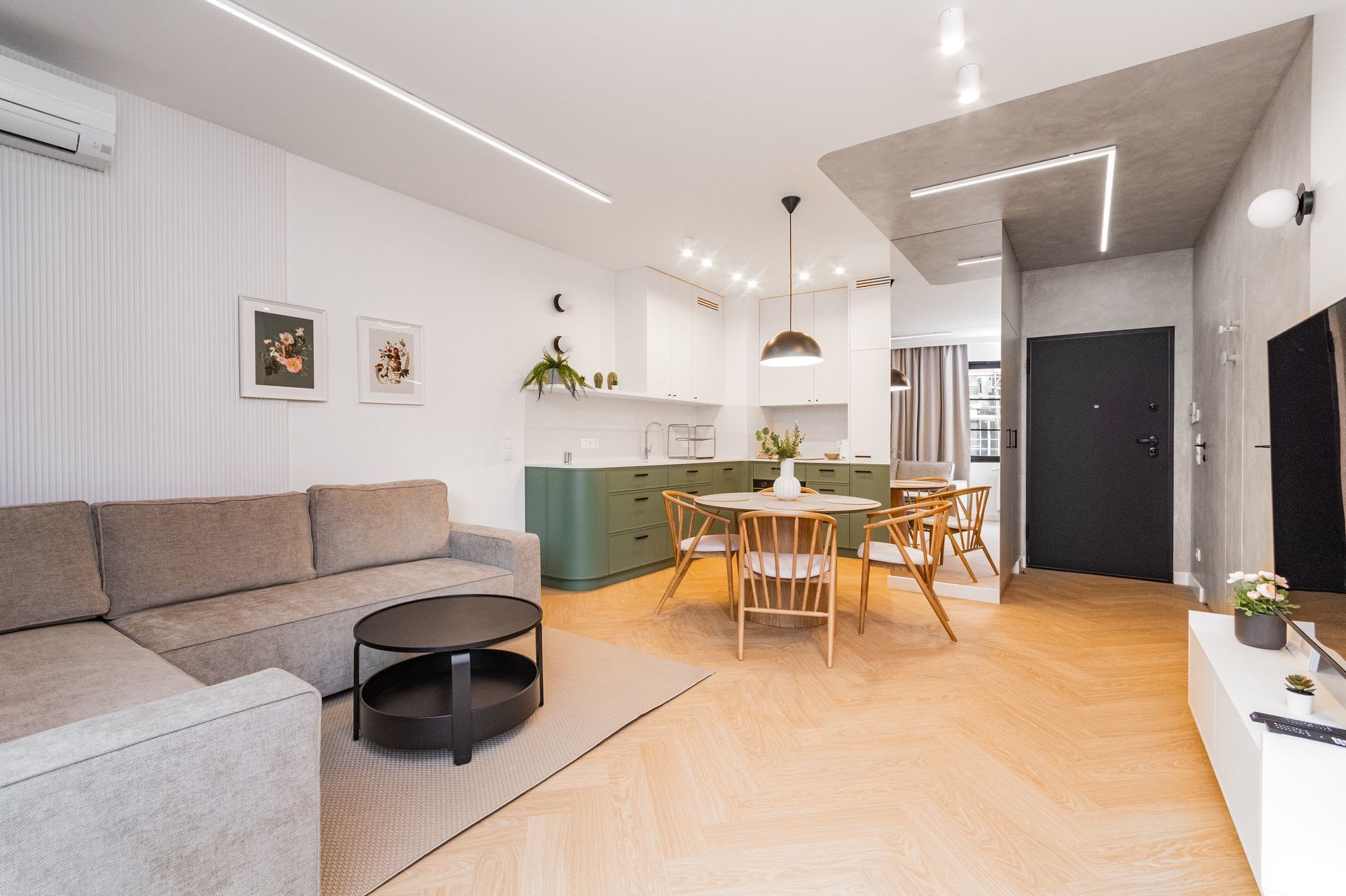 Grand Apartments