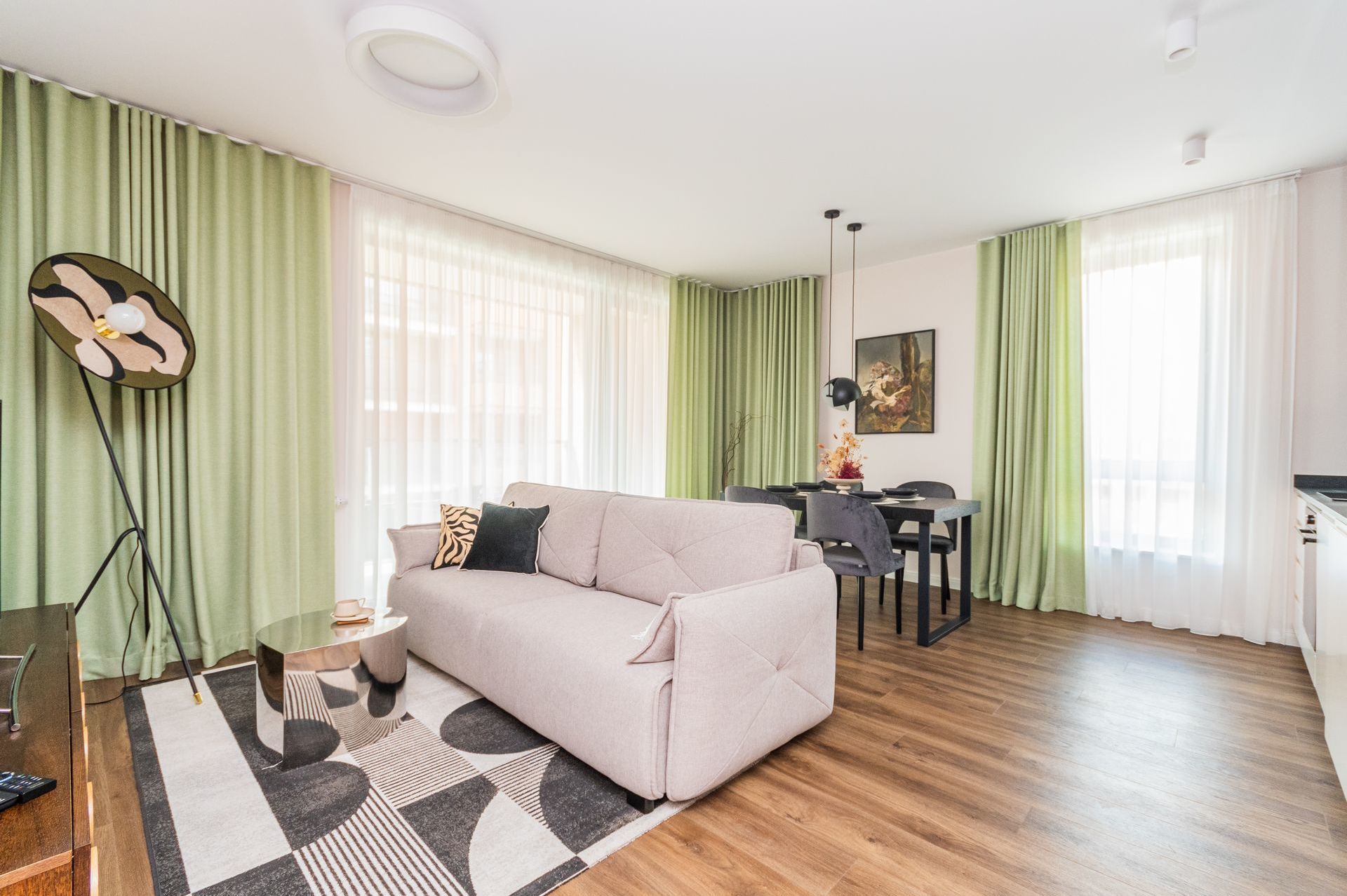 Grand Apartments