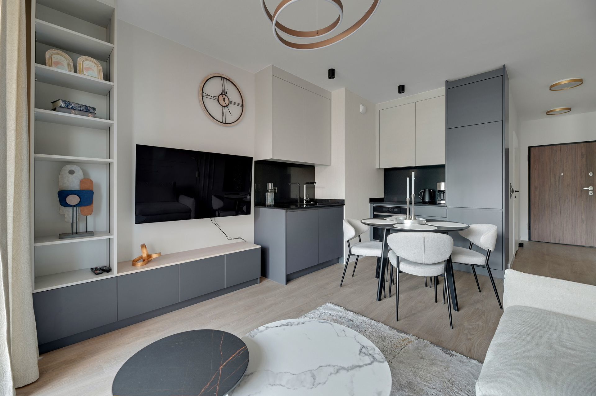 Grand Apartments