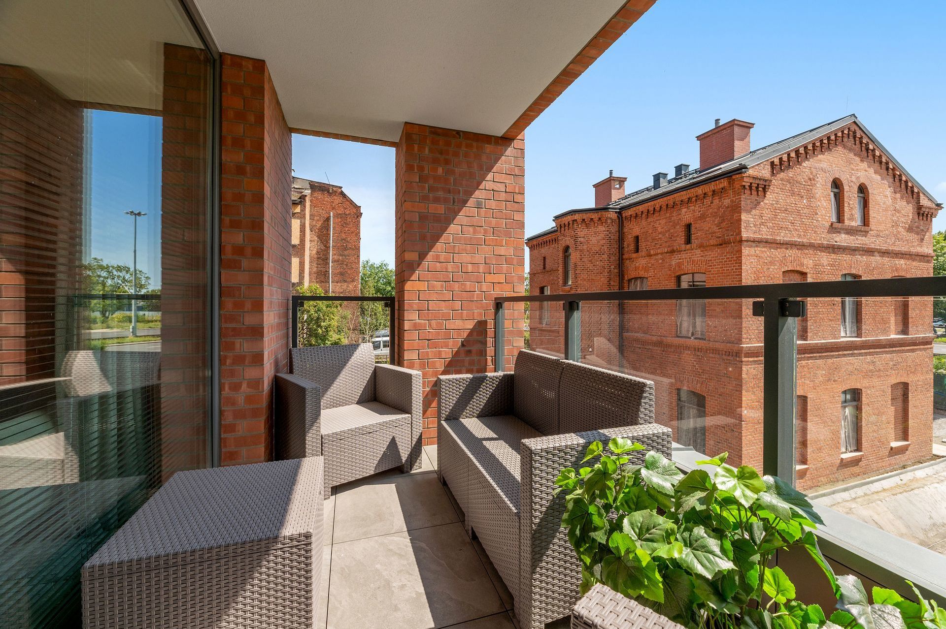 Grand Apartments