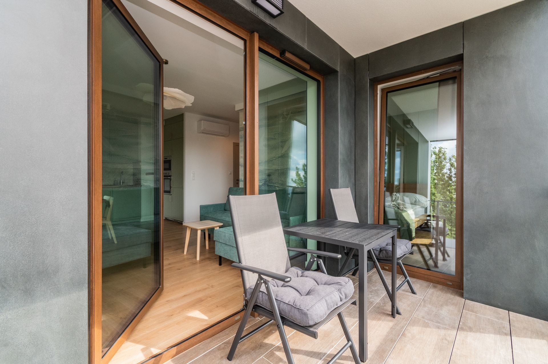 Grand Apartments
