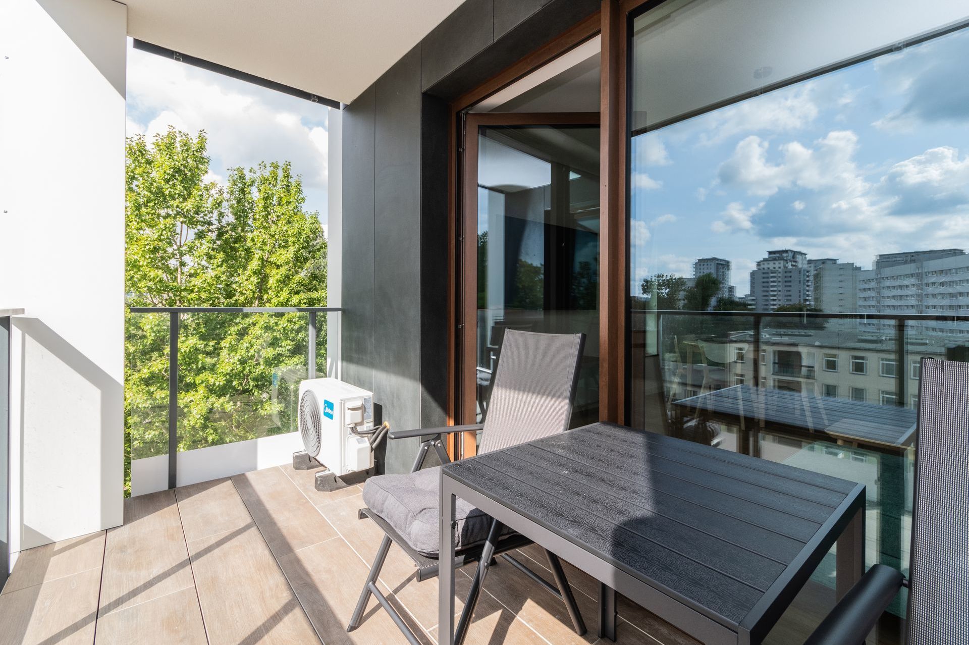 Grand Apartments