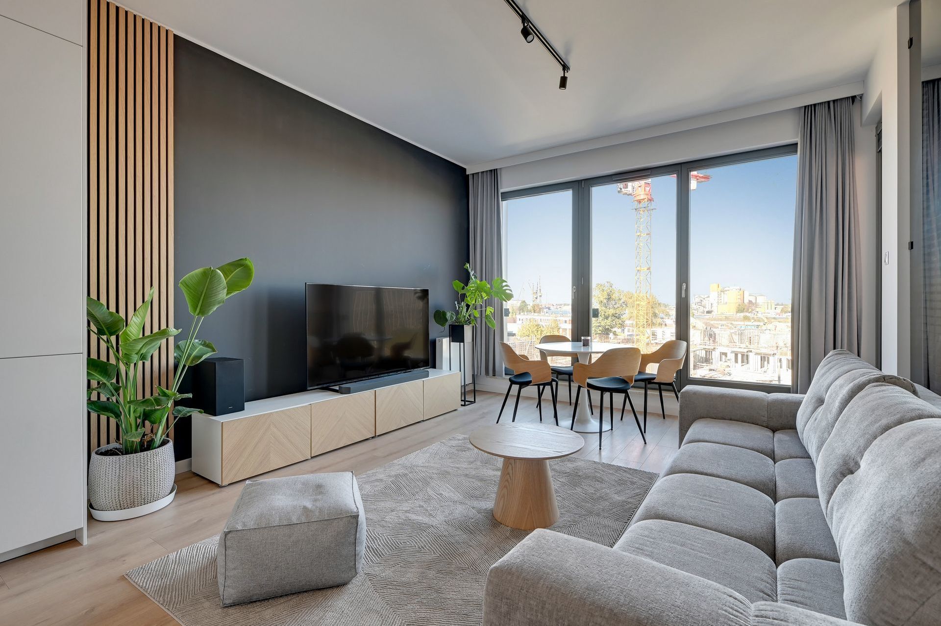 Grand Apartments