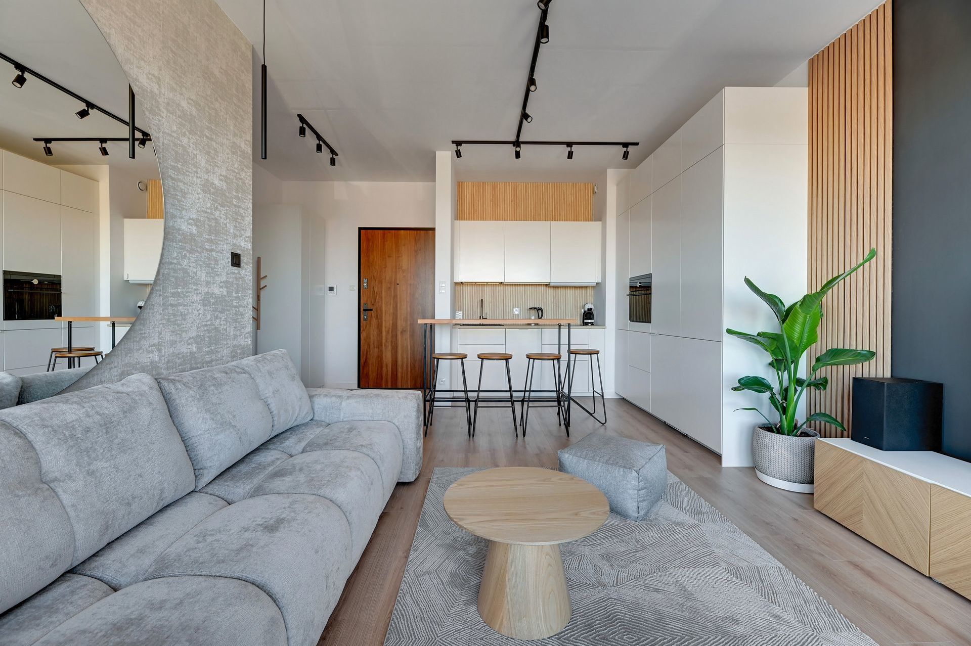 Grand Apartments
