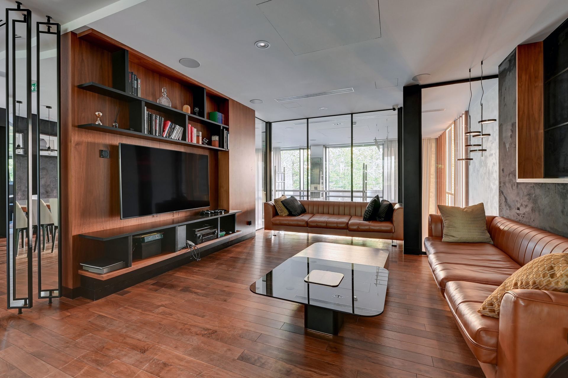 Grand Apartments