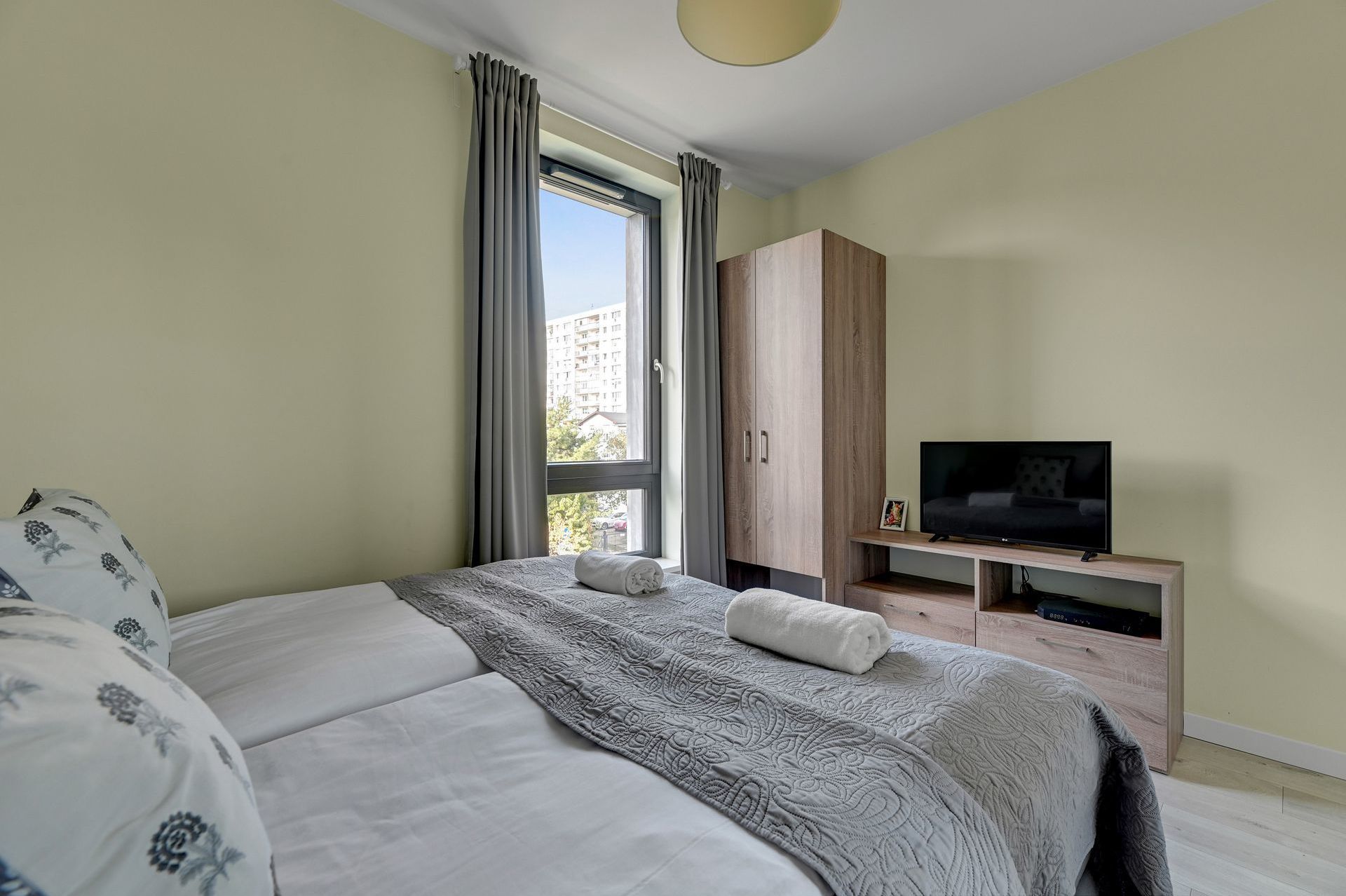 Grand Apartments