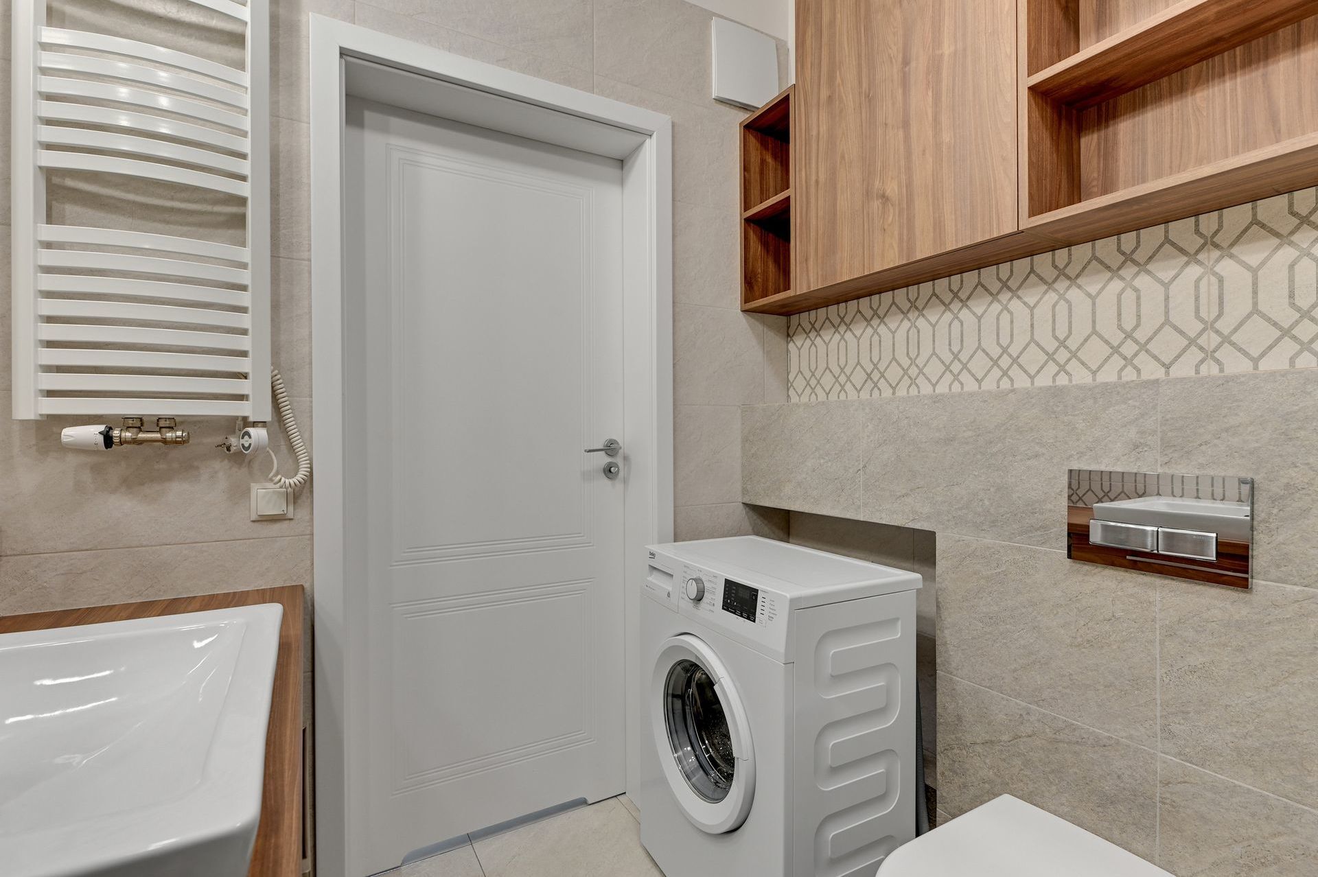 Grand Apartments