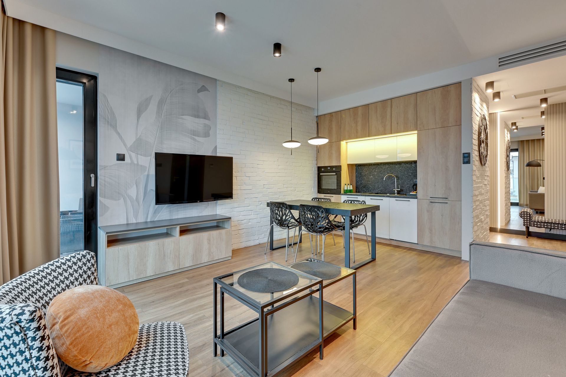 Grand Apartments
