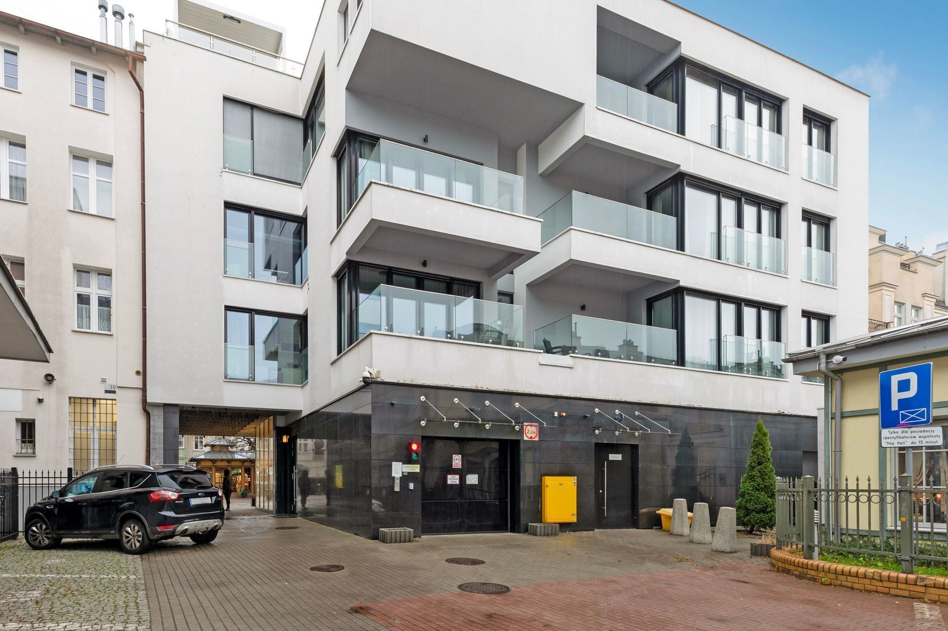 Grand Apartments