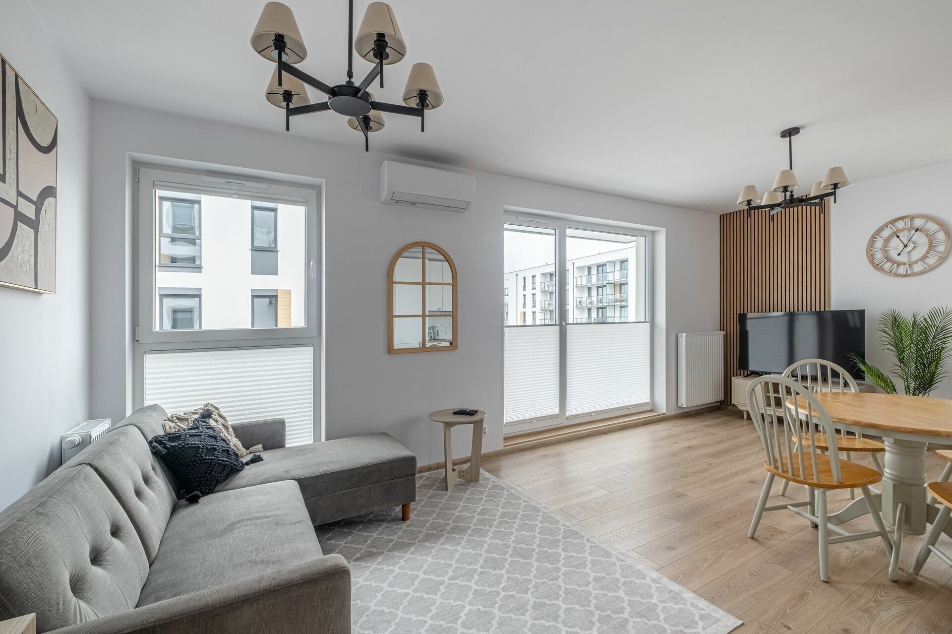 Grand Apartments