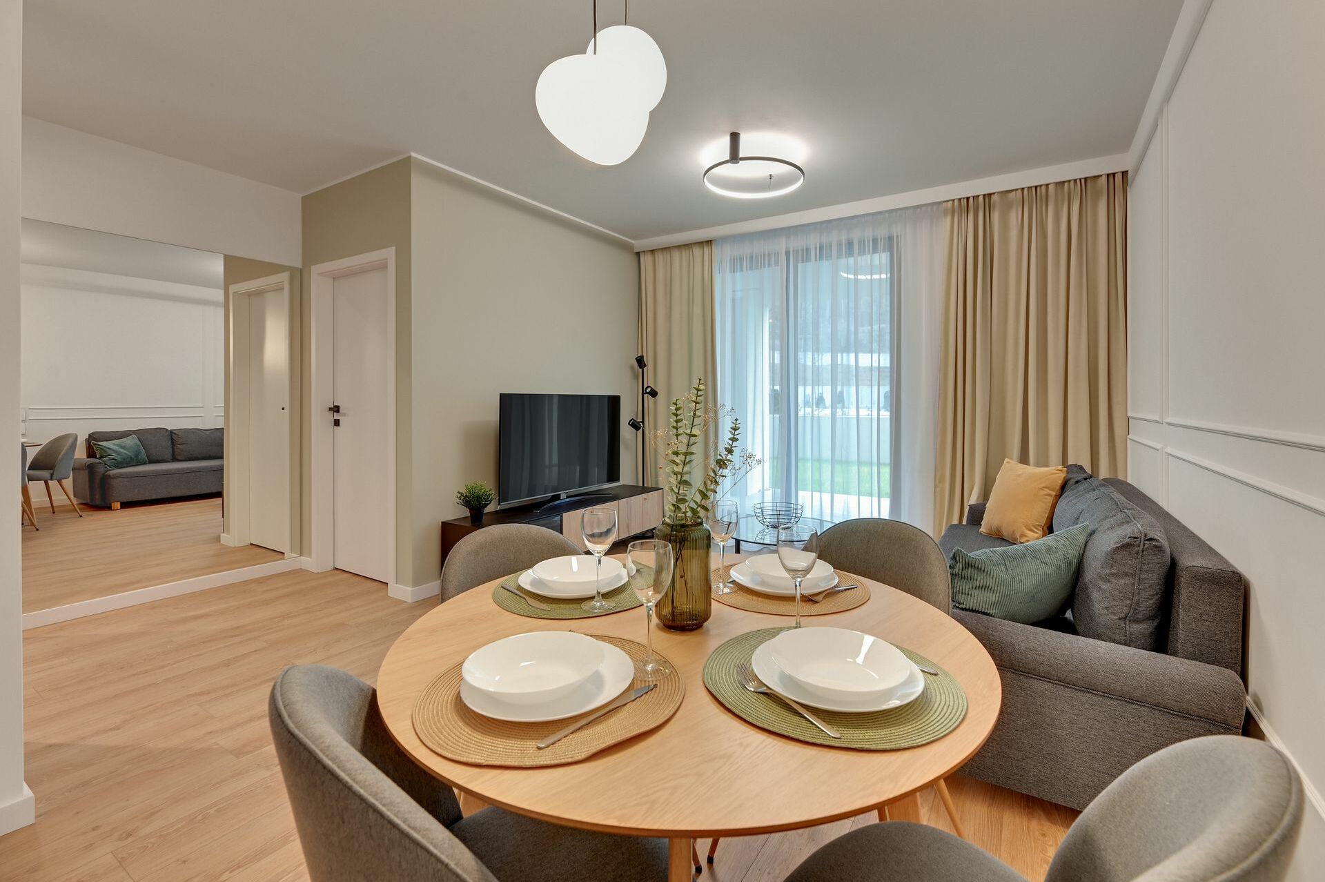 Grand Apartments