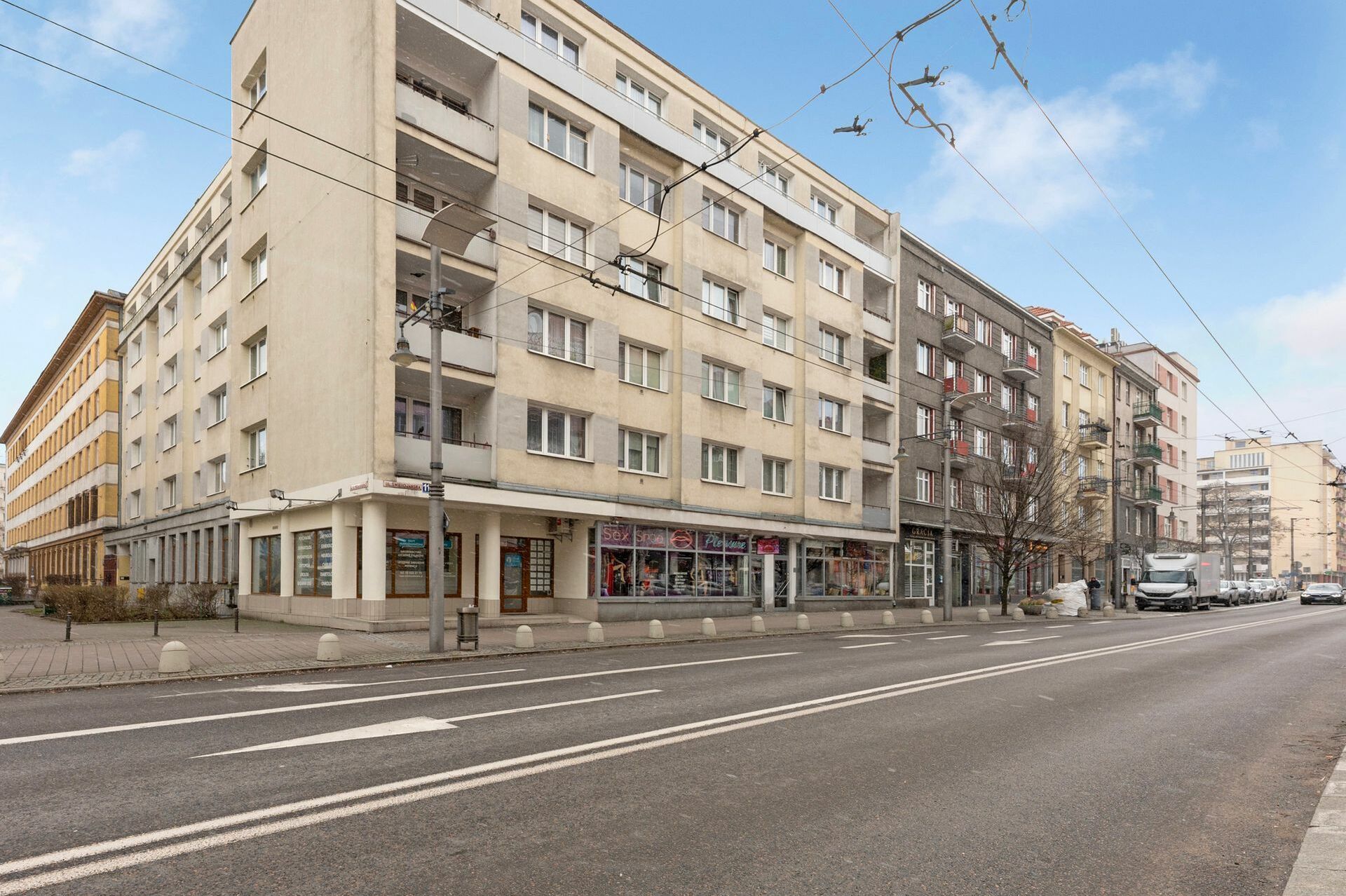 Grand Apartments