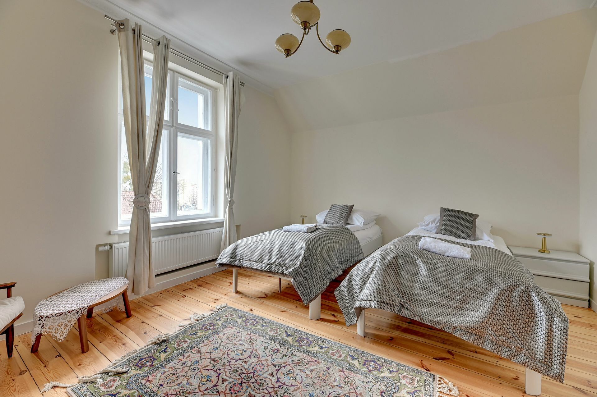 Grand Apartments
