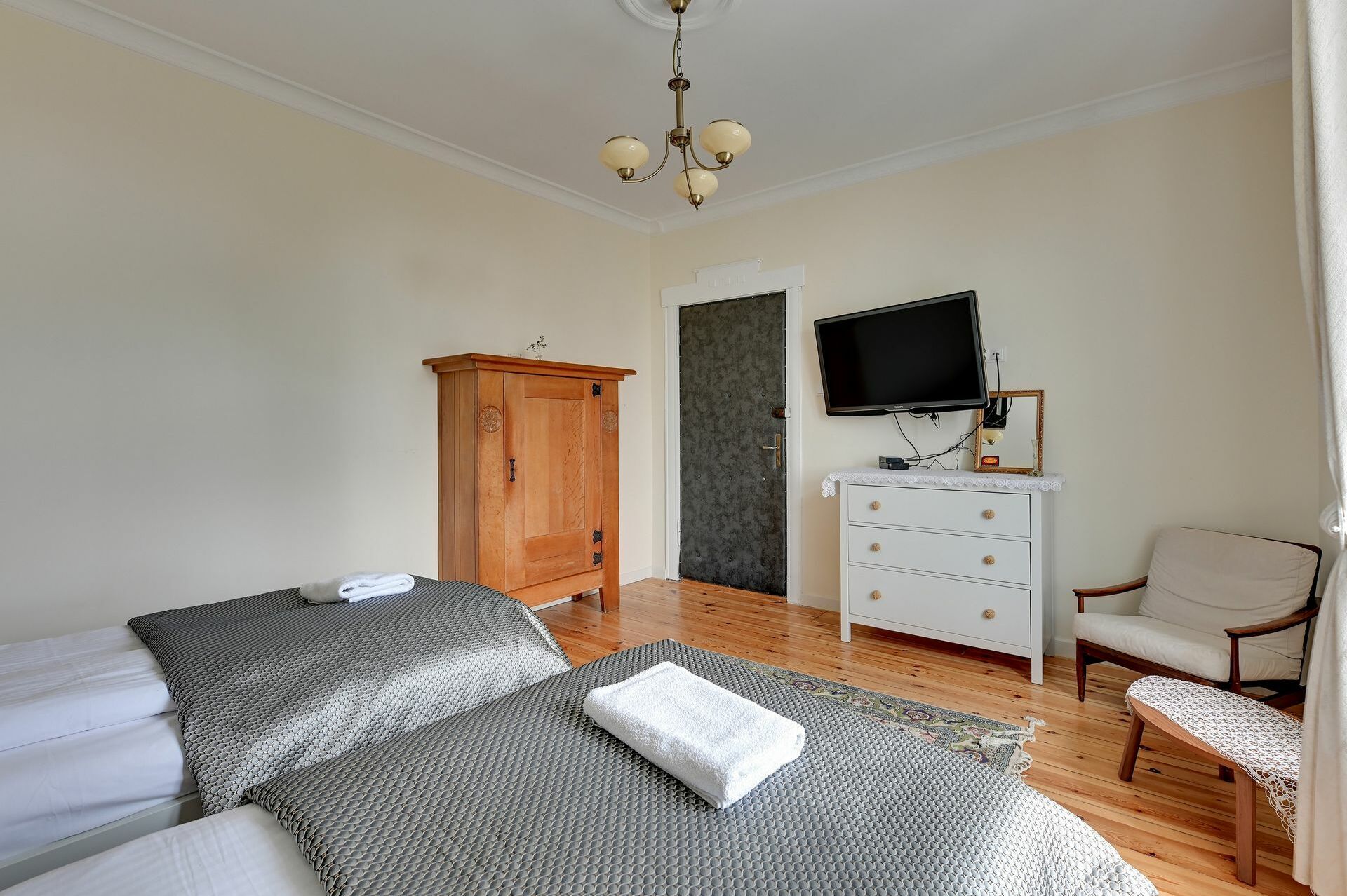 Grand Apartments