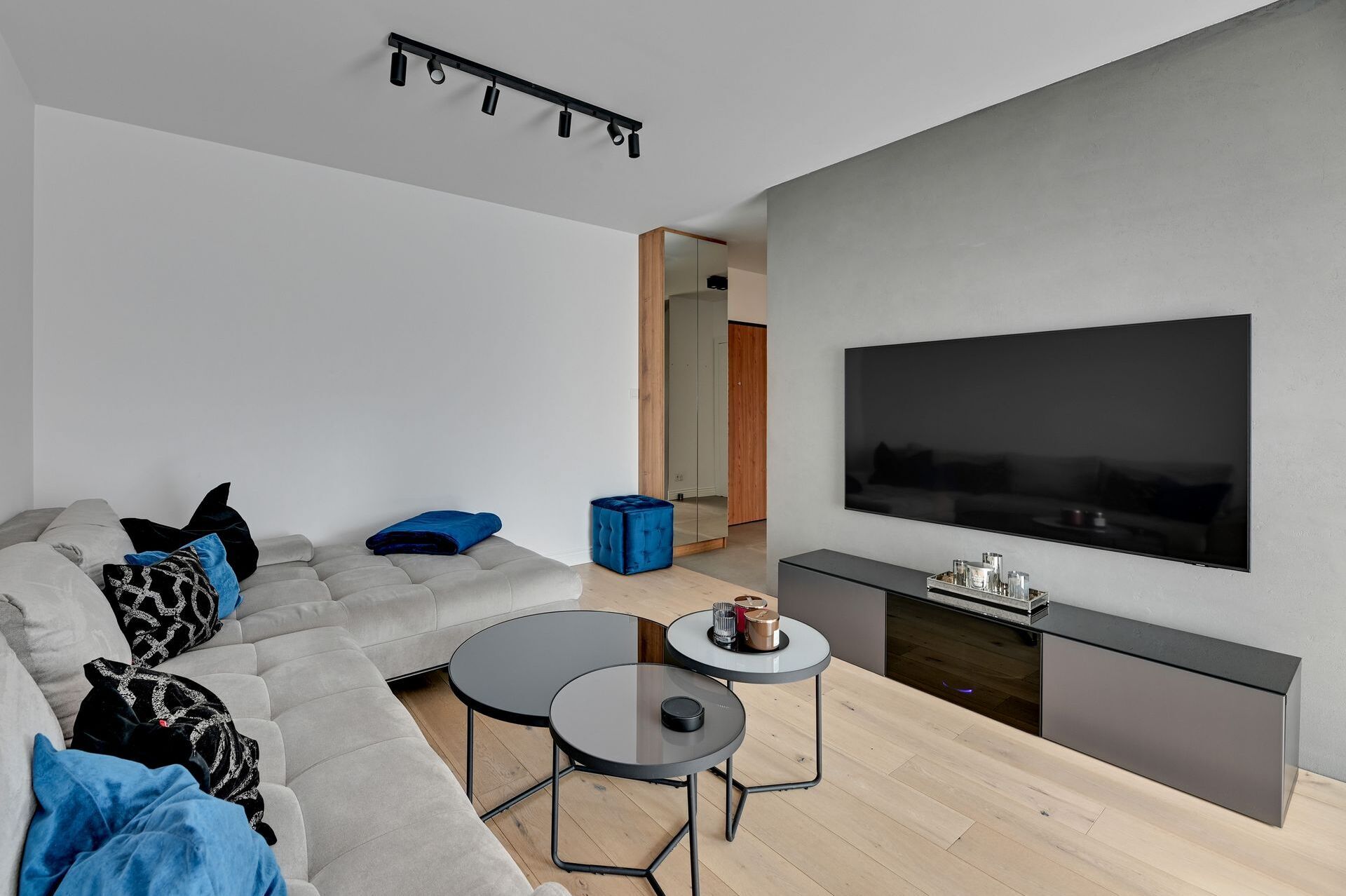 Grand Apartments