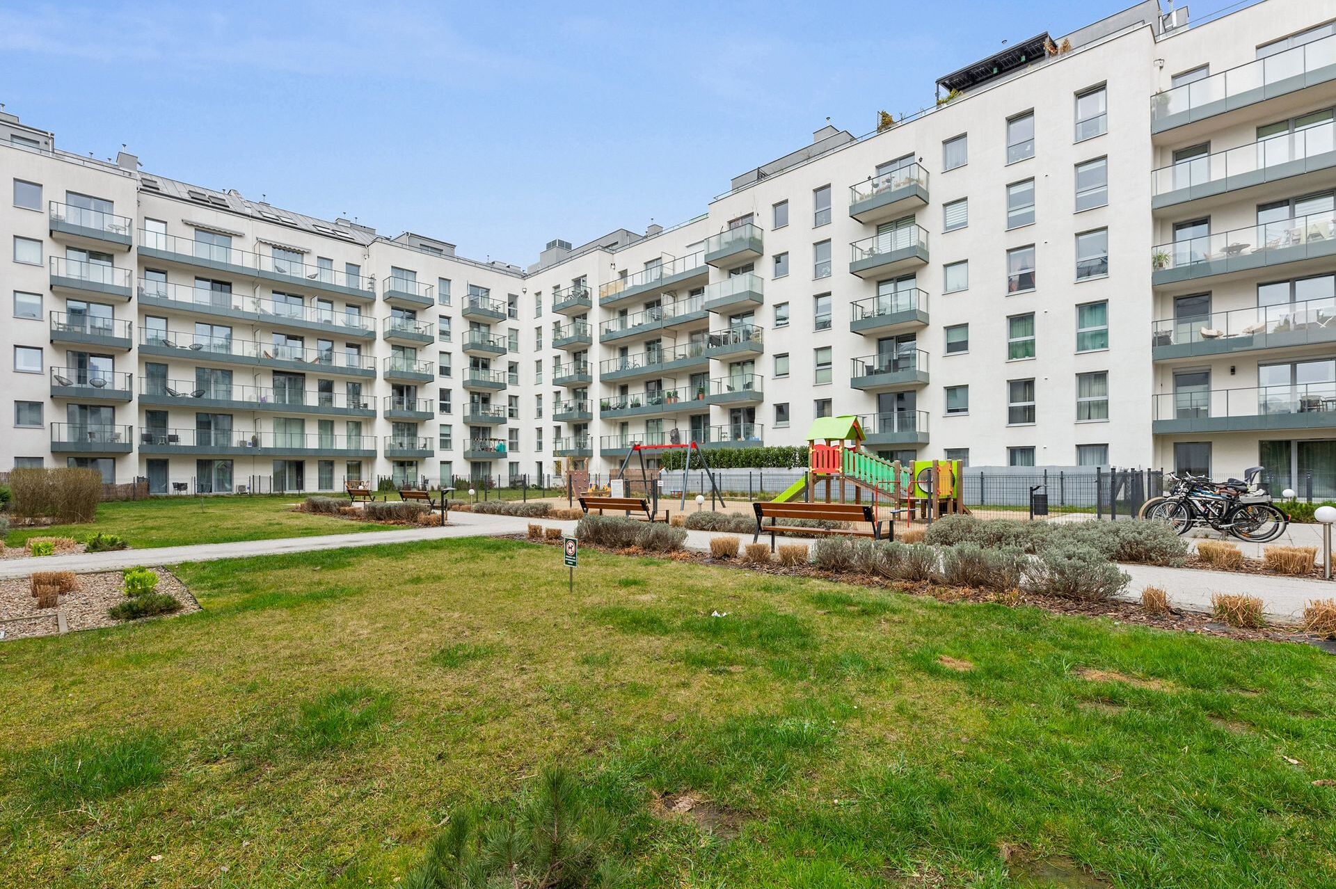 Grand Apartments