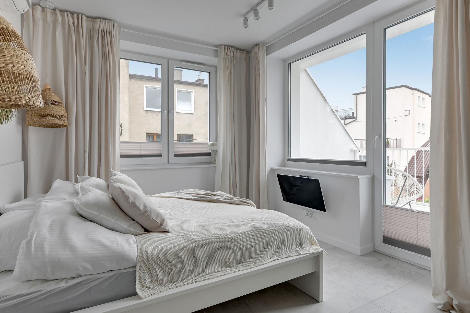 Grand Apartments