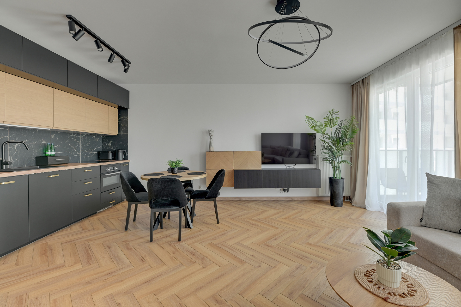 Grand Apartments