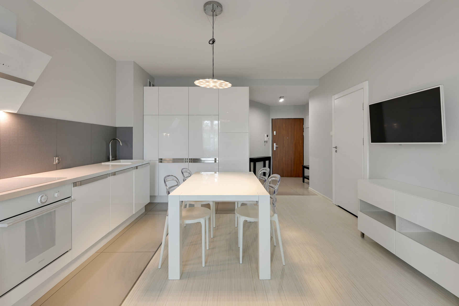 Grand Apartments