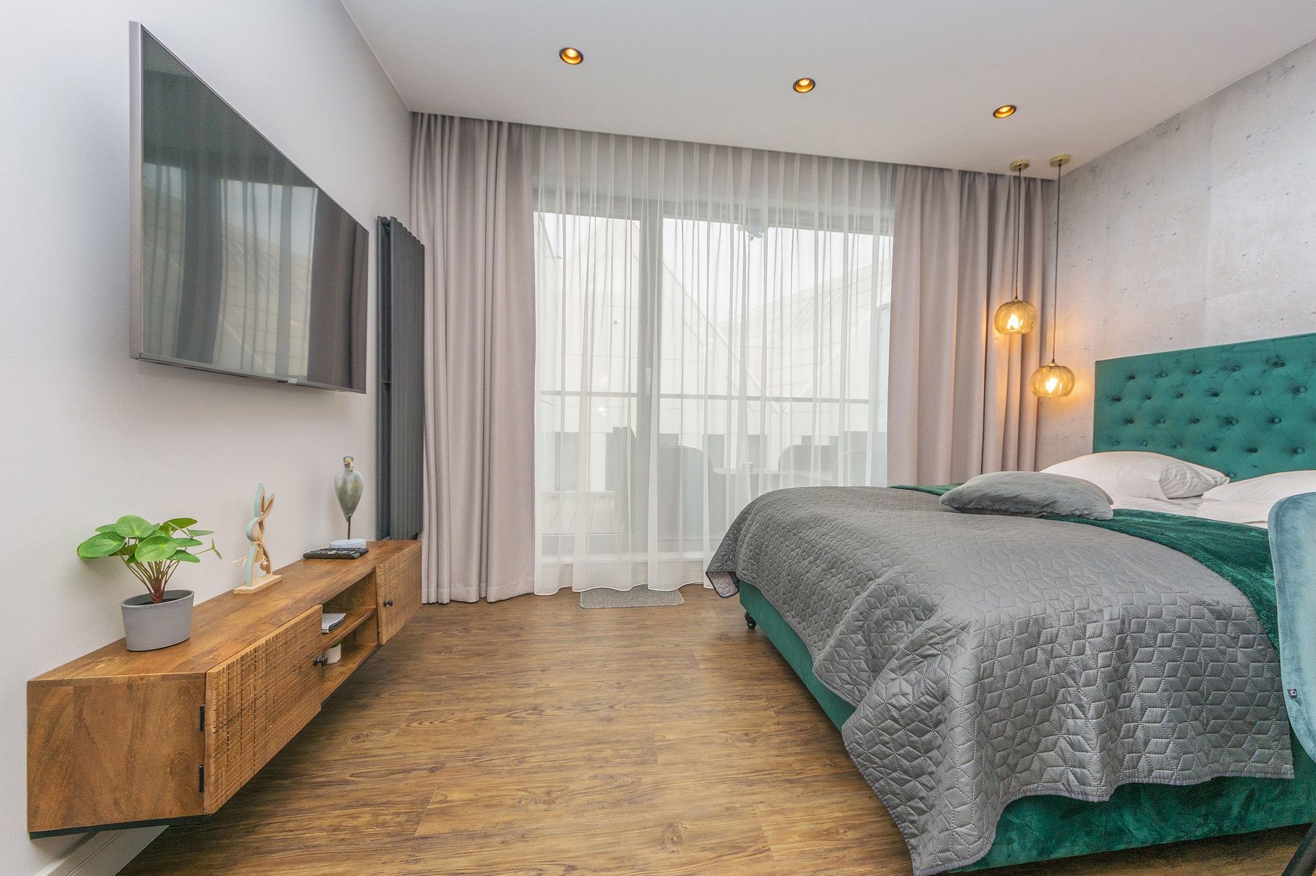 Grand Apartments