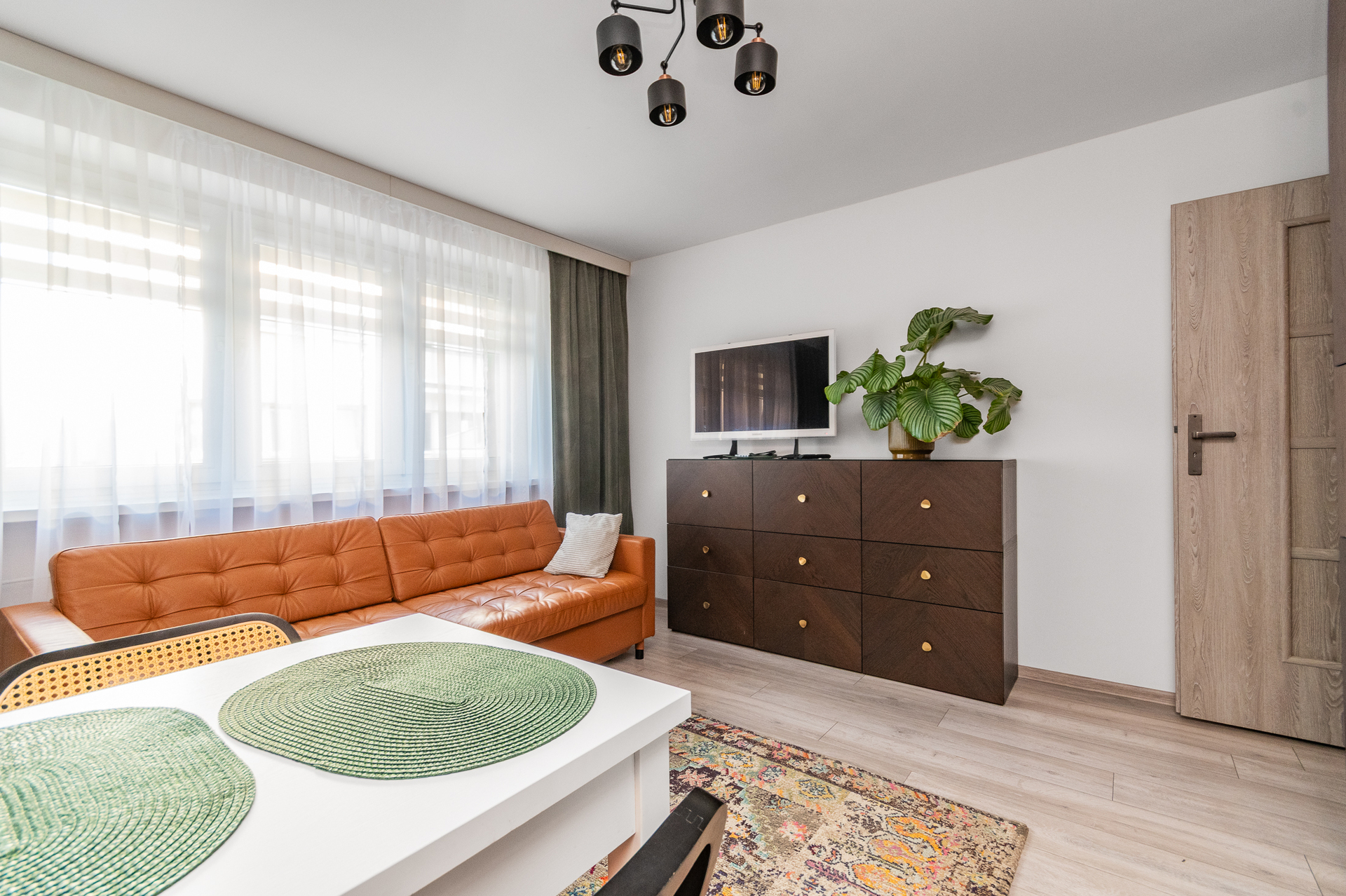 Grand Apartments