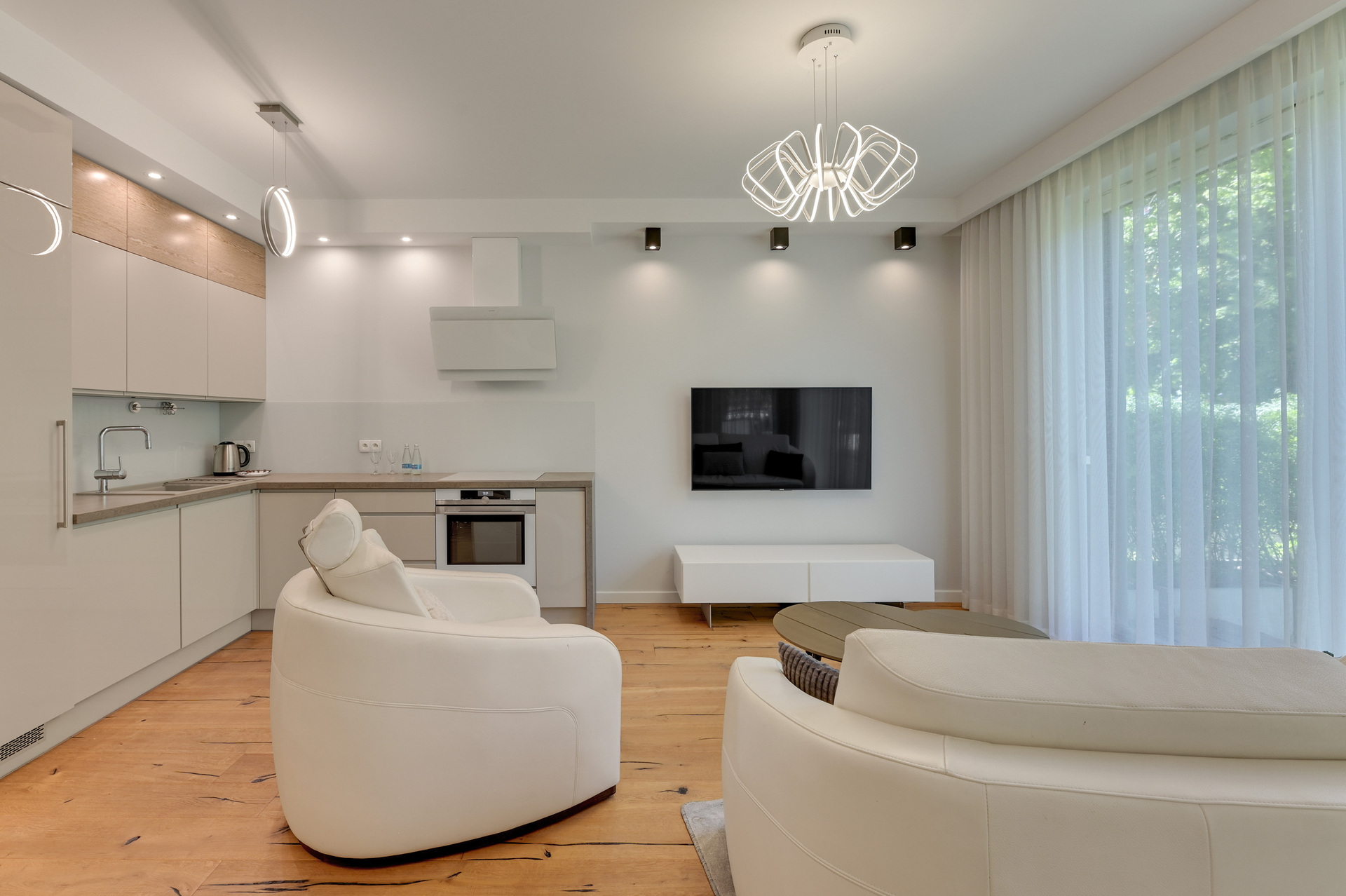 Grand Apartments