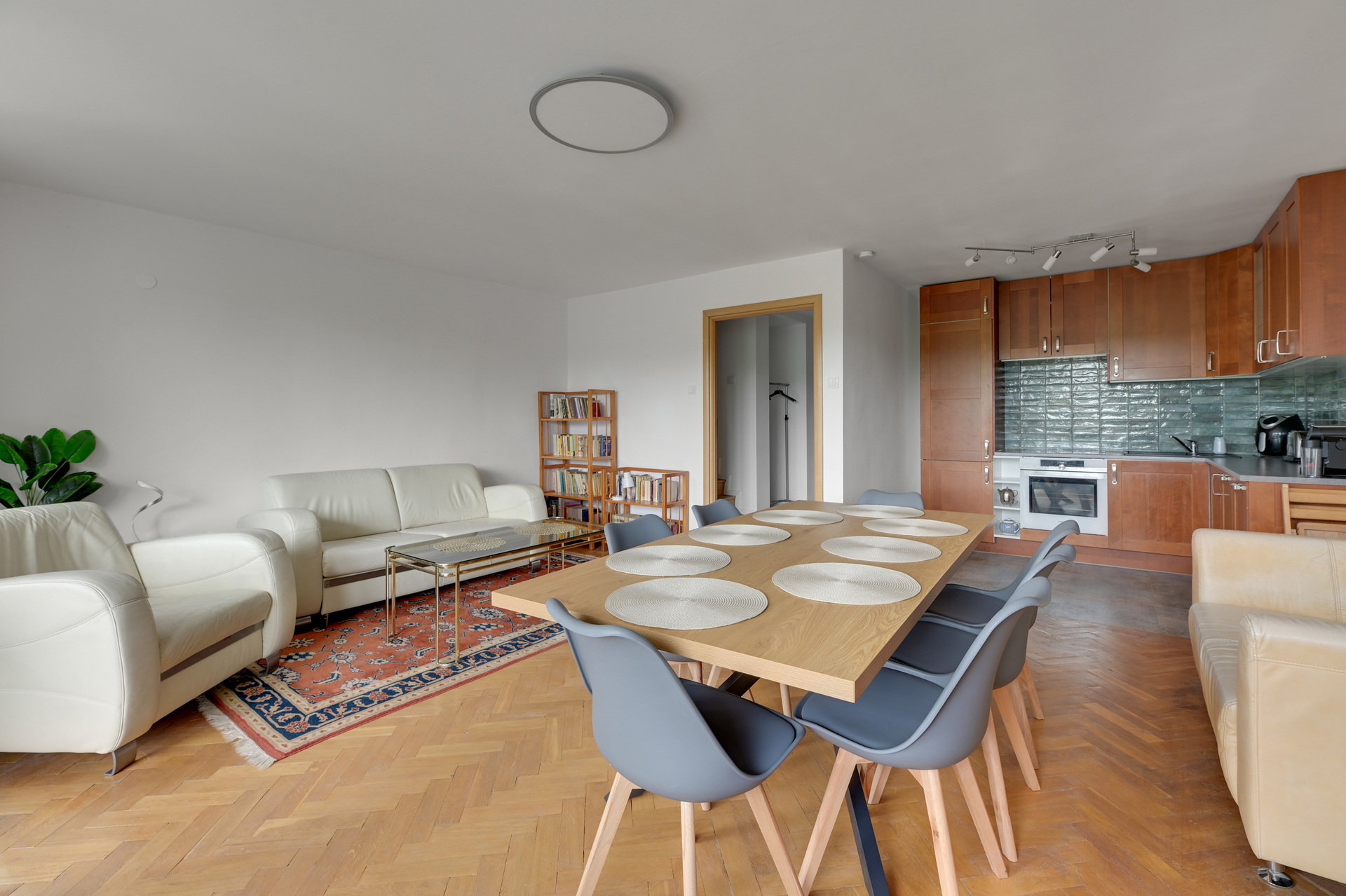 Grand Apartments