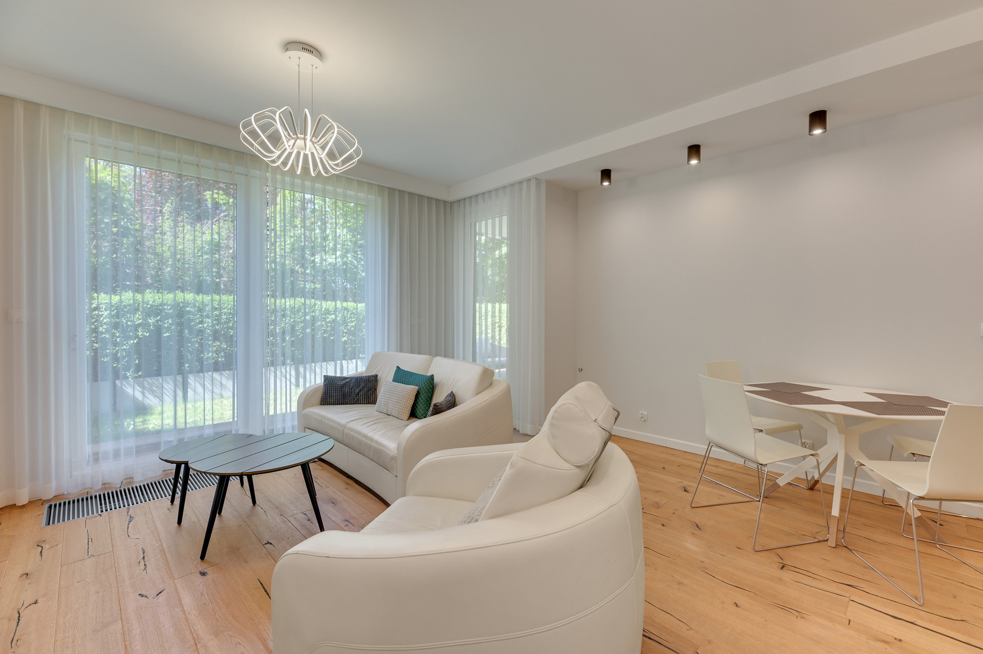 Grand Apartments