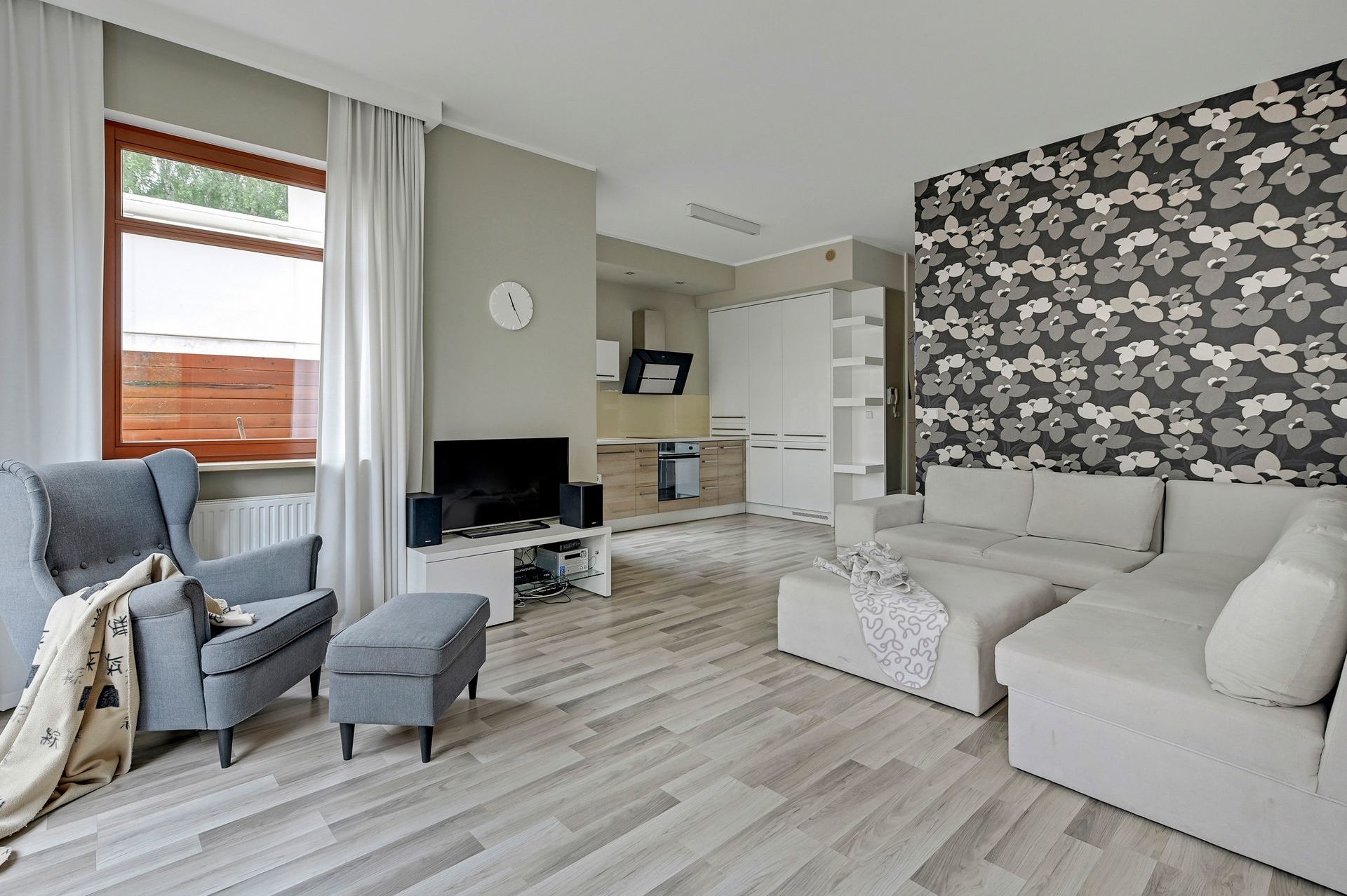 Grand Apartments
