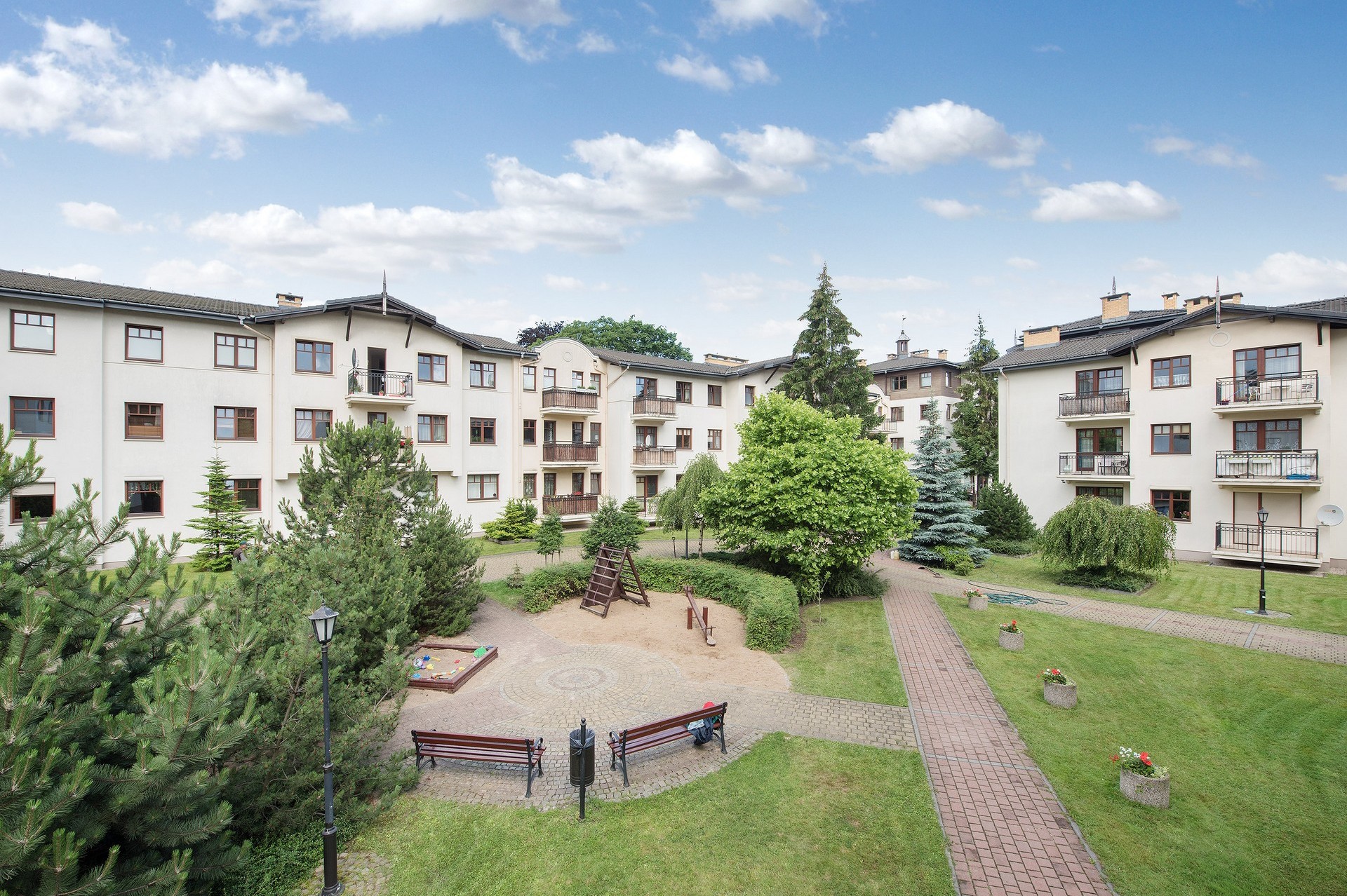 Karlikowski Młyn 2 - dolny sopot, dolny sopot apartamenty, wynajem apartamentów, apartamenty w dolnym sopocie, apartamenty sopot