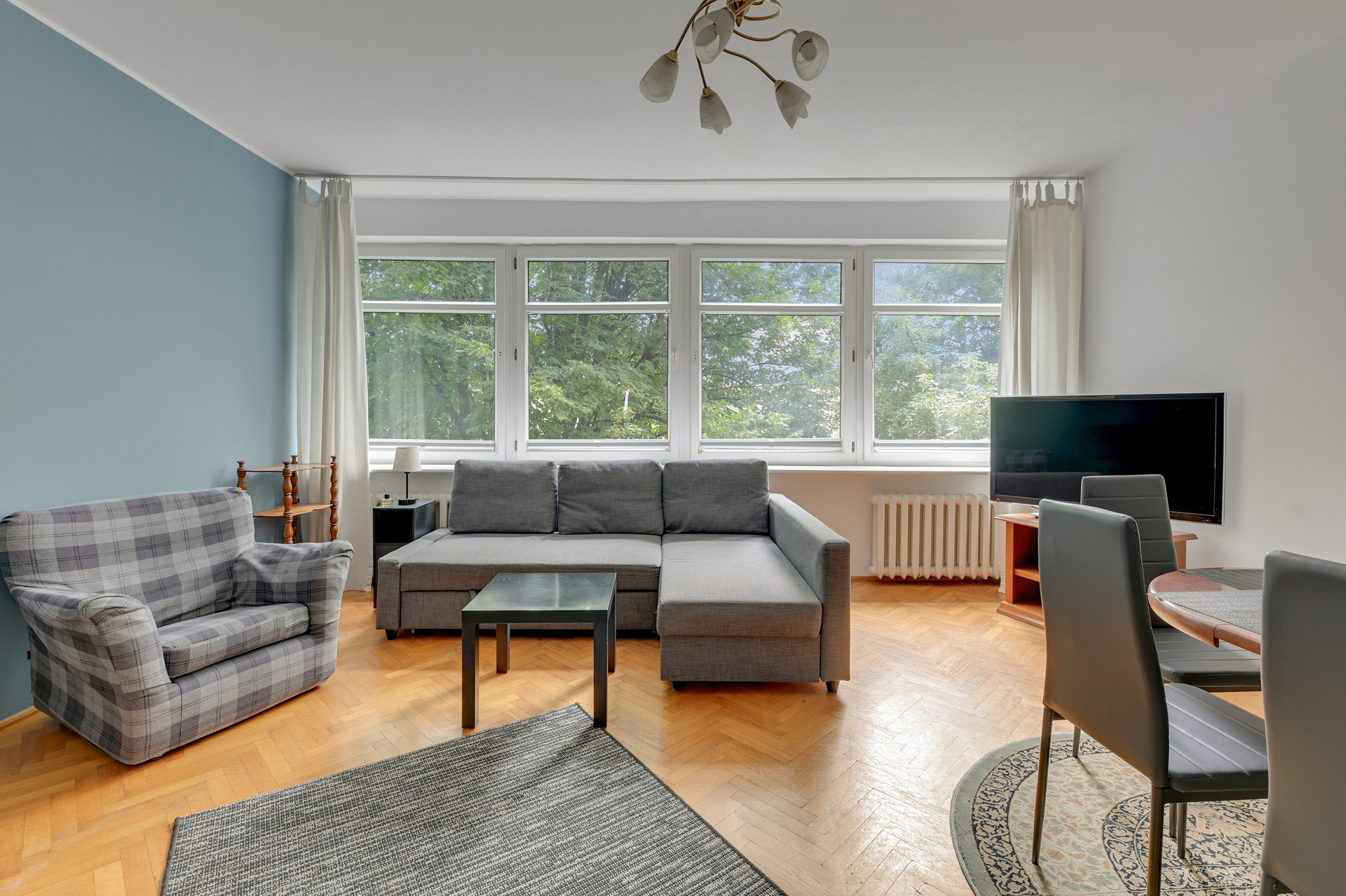 Grand Apartments