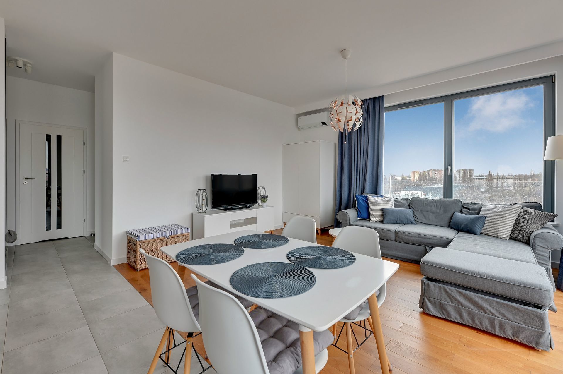 Grand Apartments