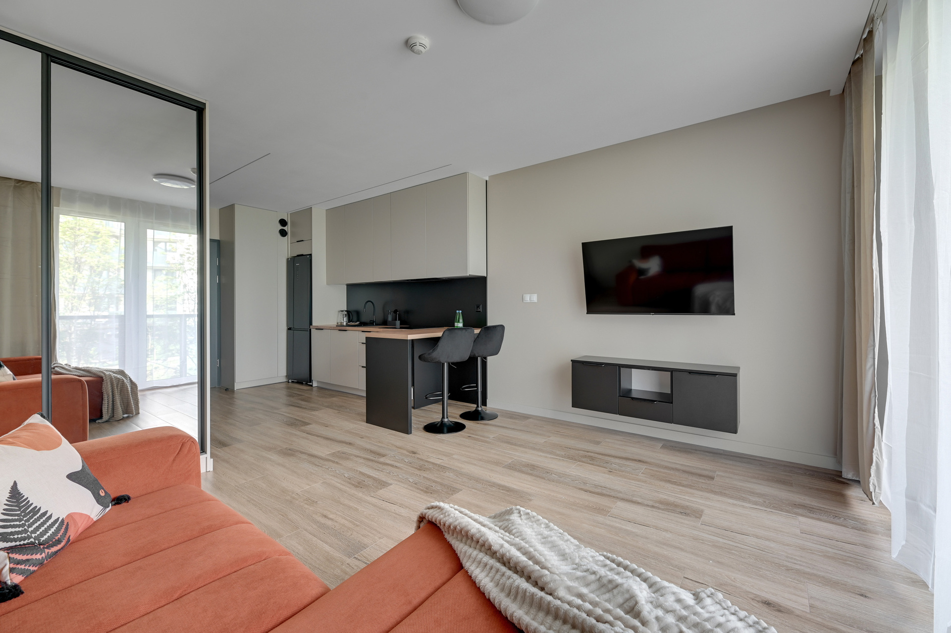 Grand Apartments