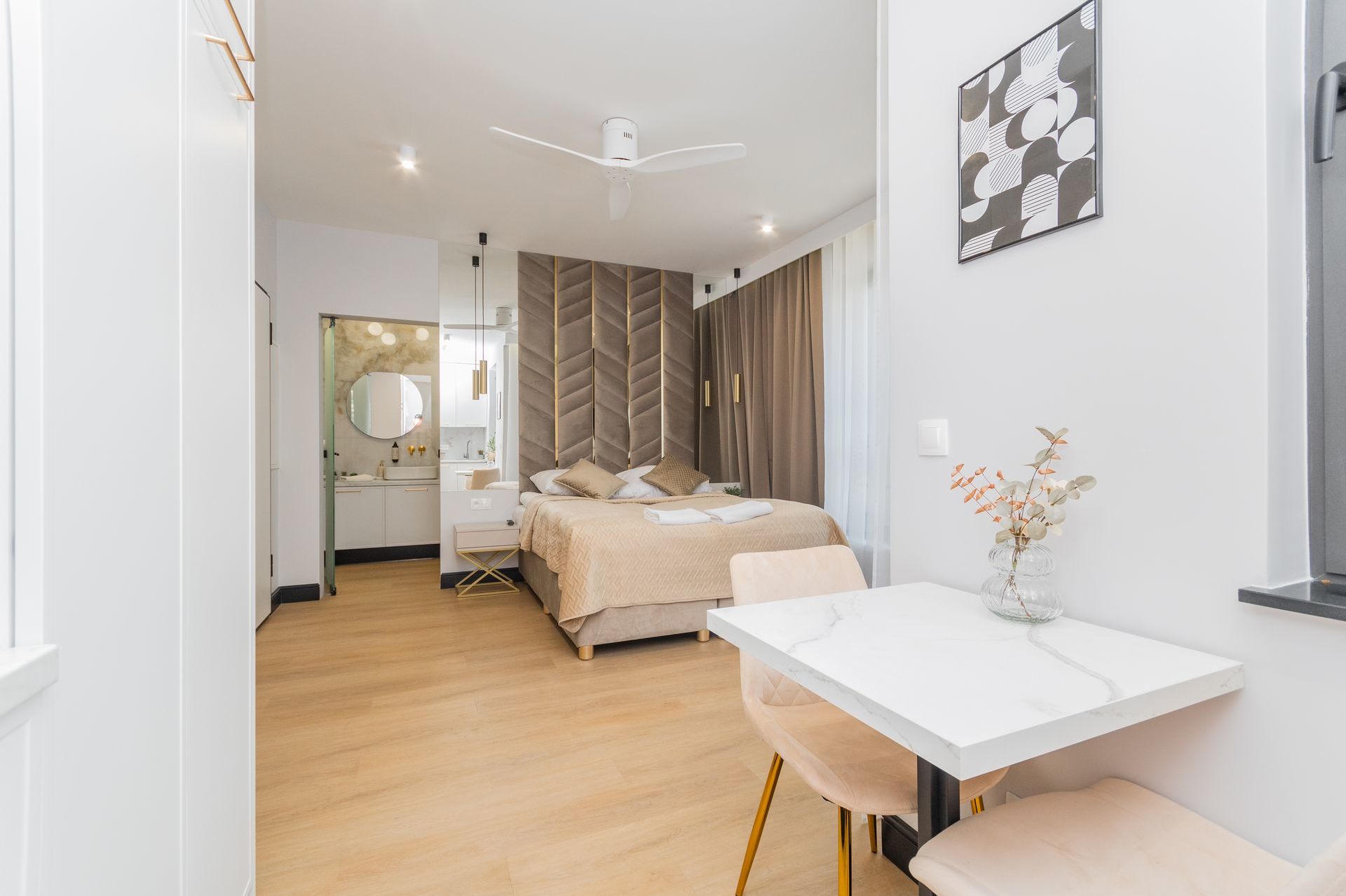 Grand Apartments