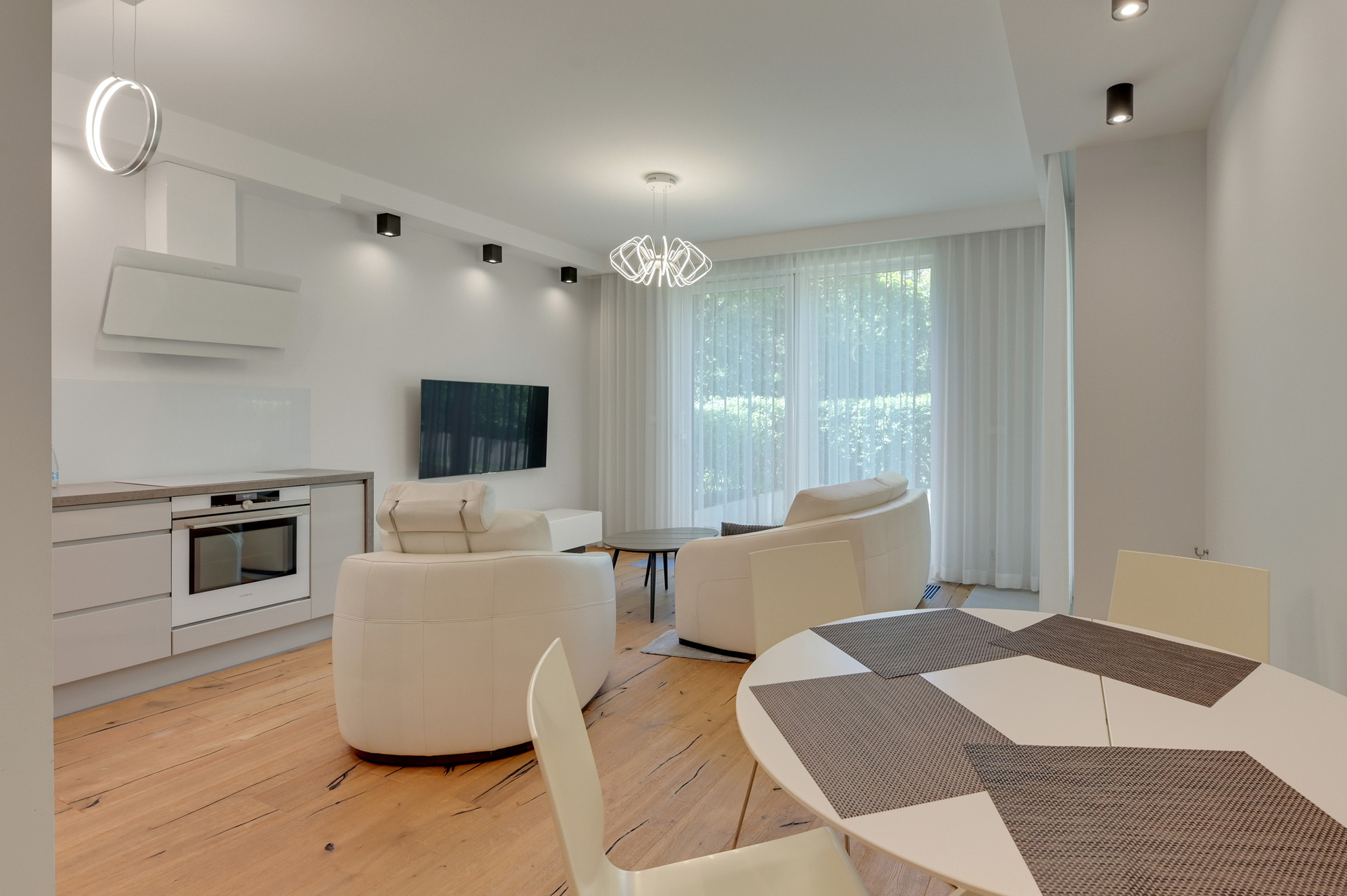 Grand Apartments
