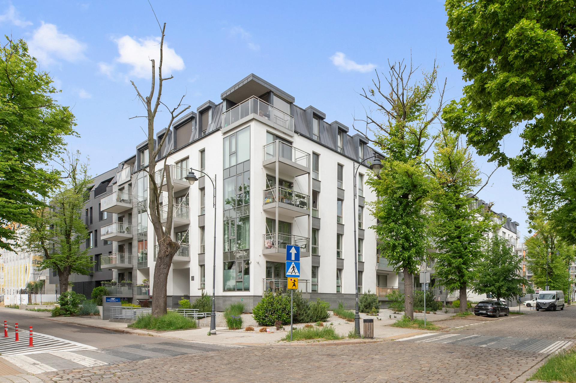 Grand Apartments