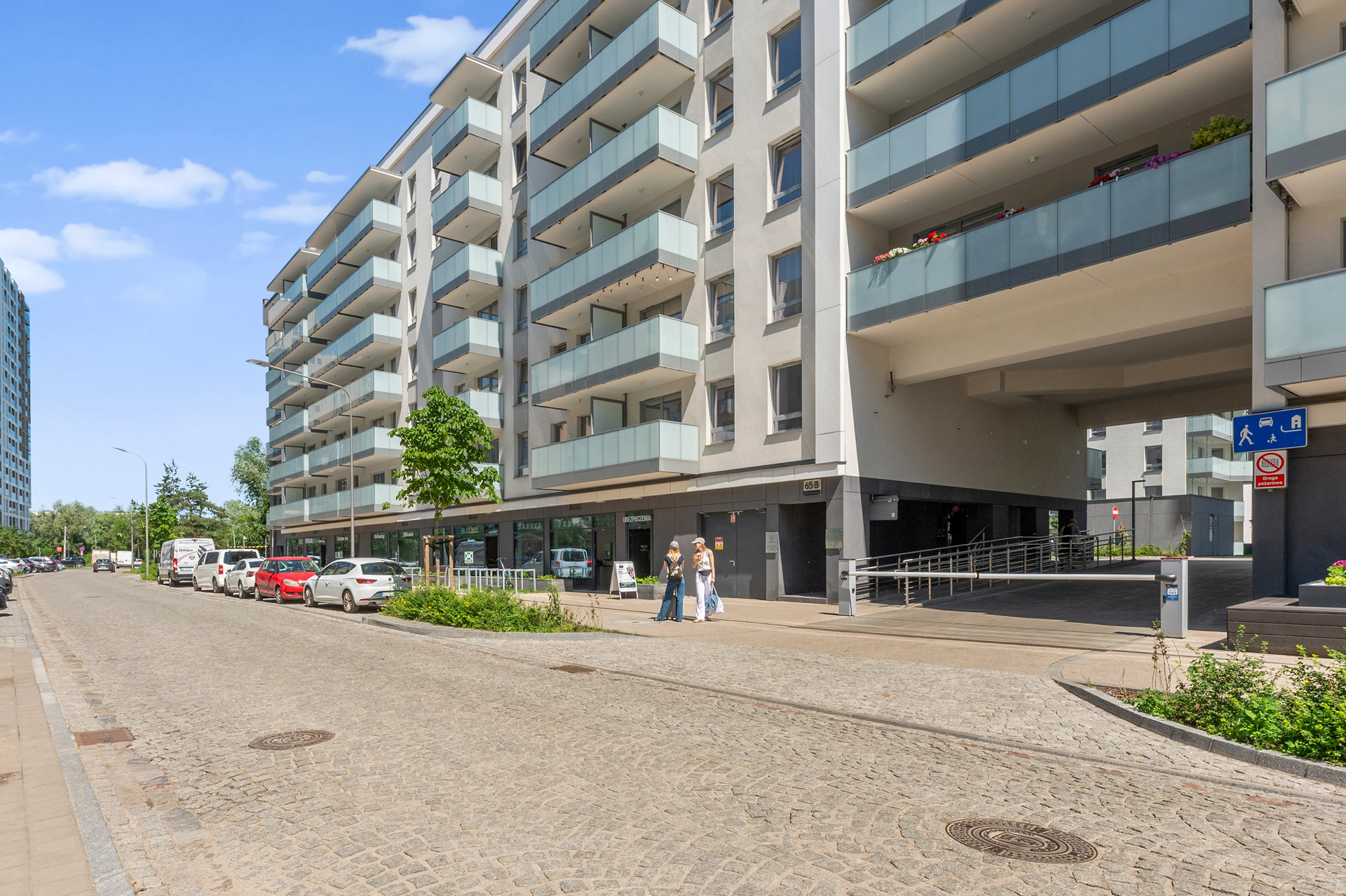 Grand Apartments