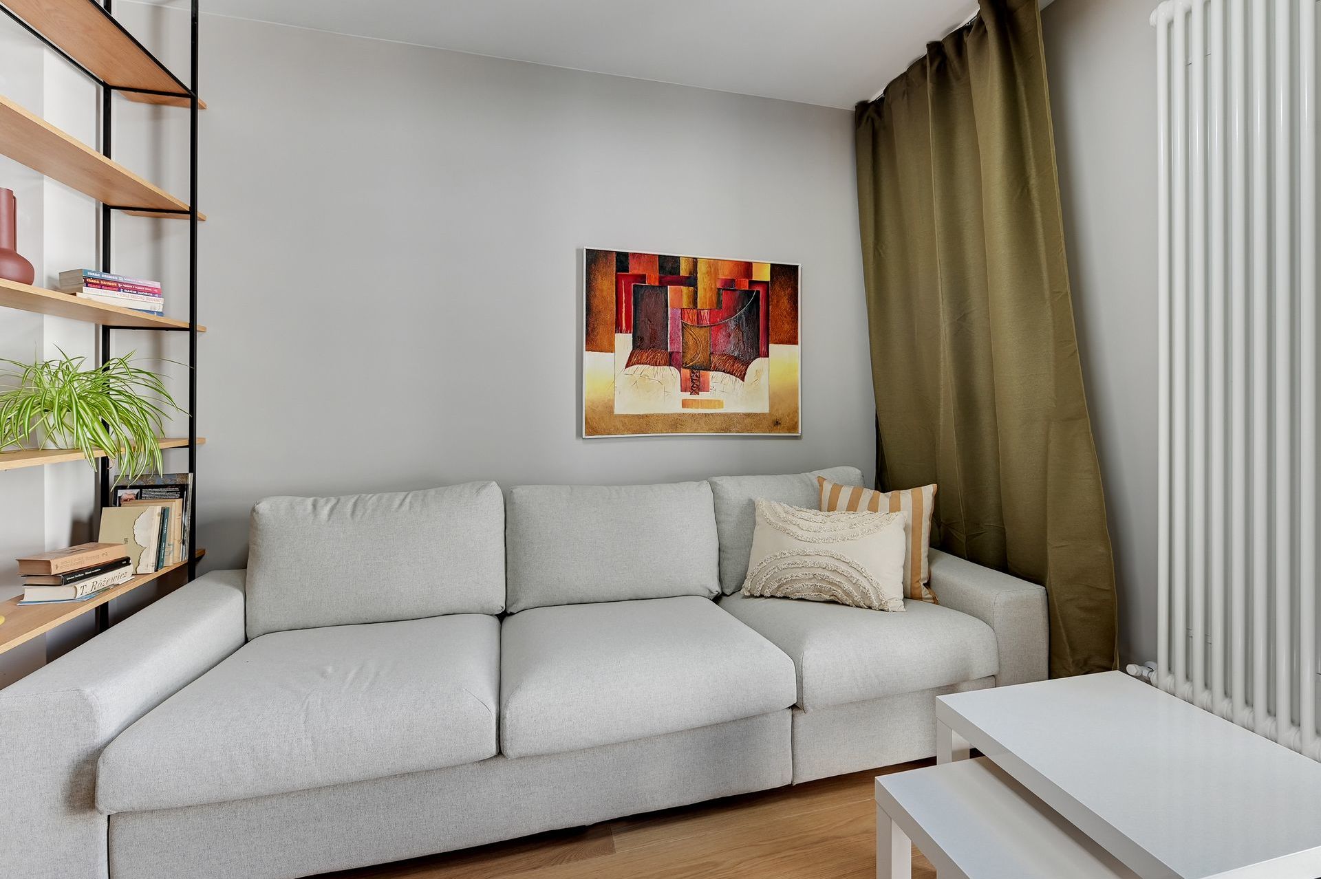 Grand Apartments
