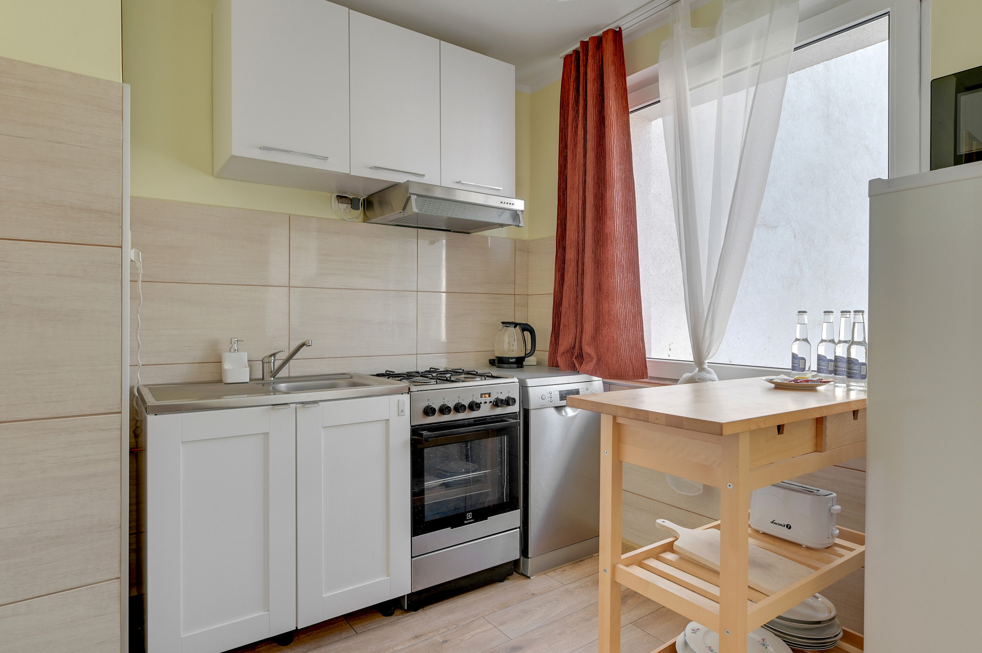 Grand Apartments
