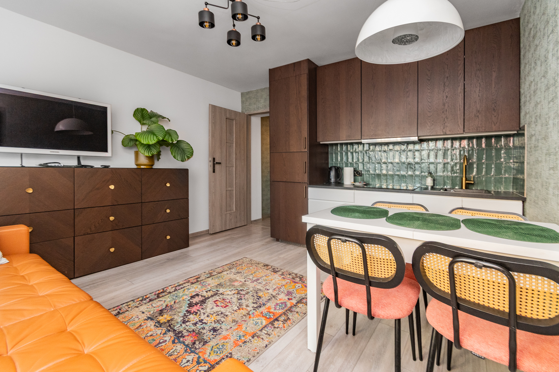 Grand Apartments