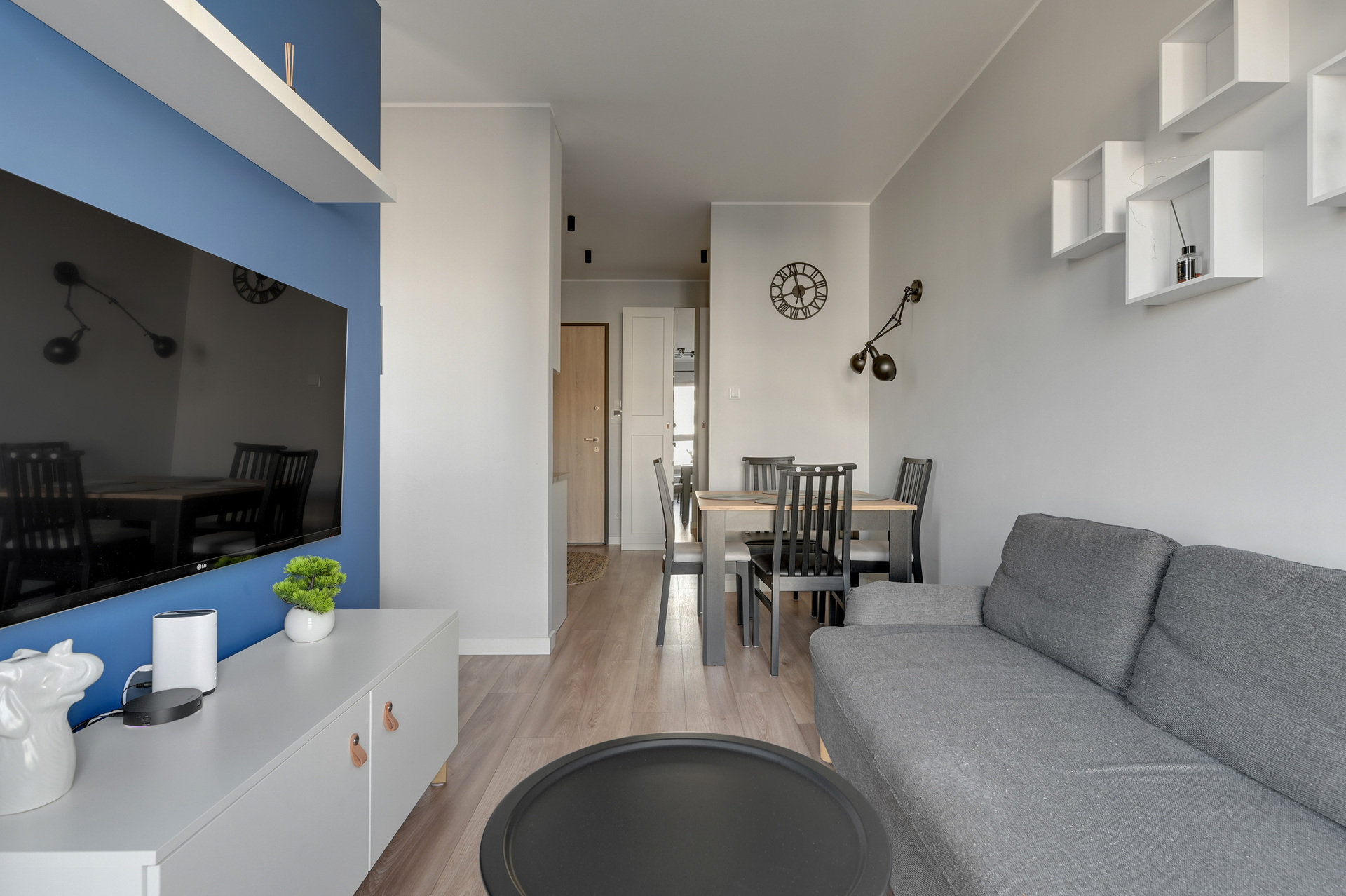 Grand Apartments