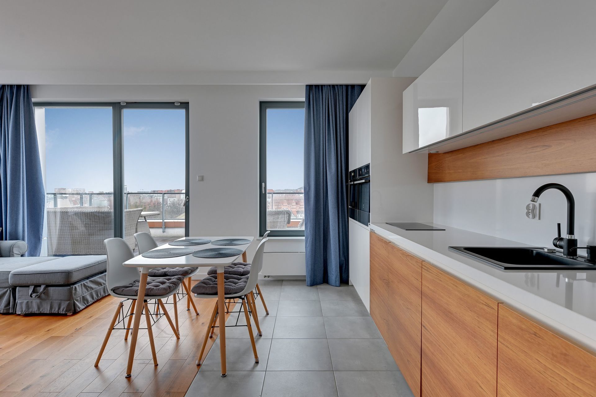 Grand Apartments
