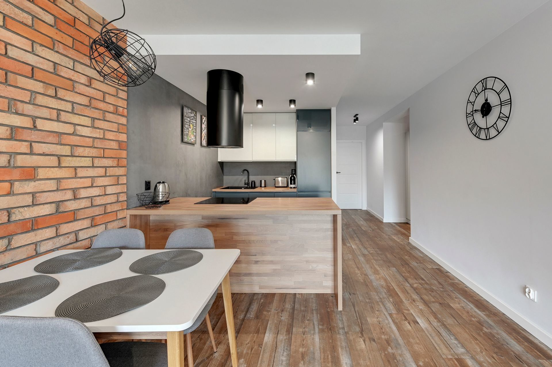 Grand Apartments