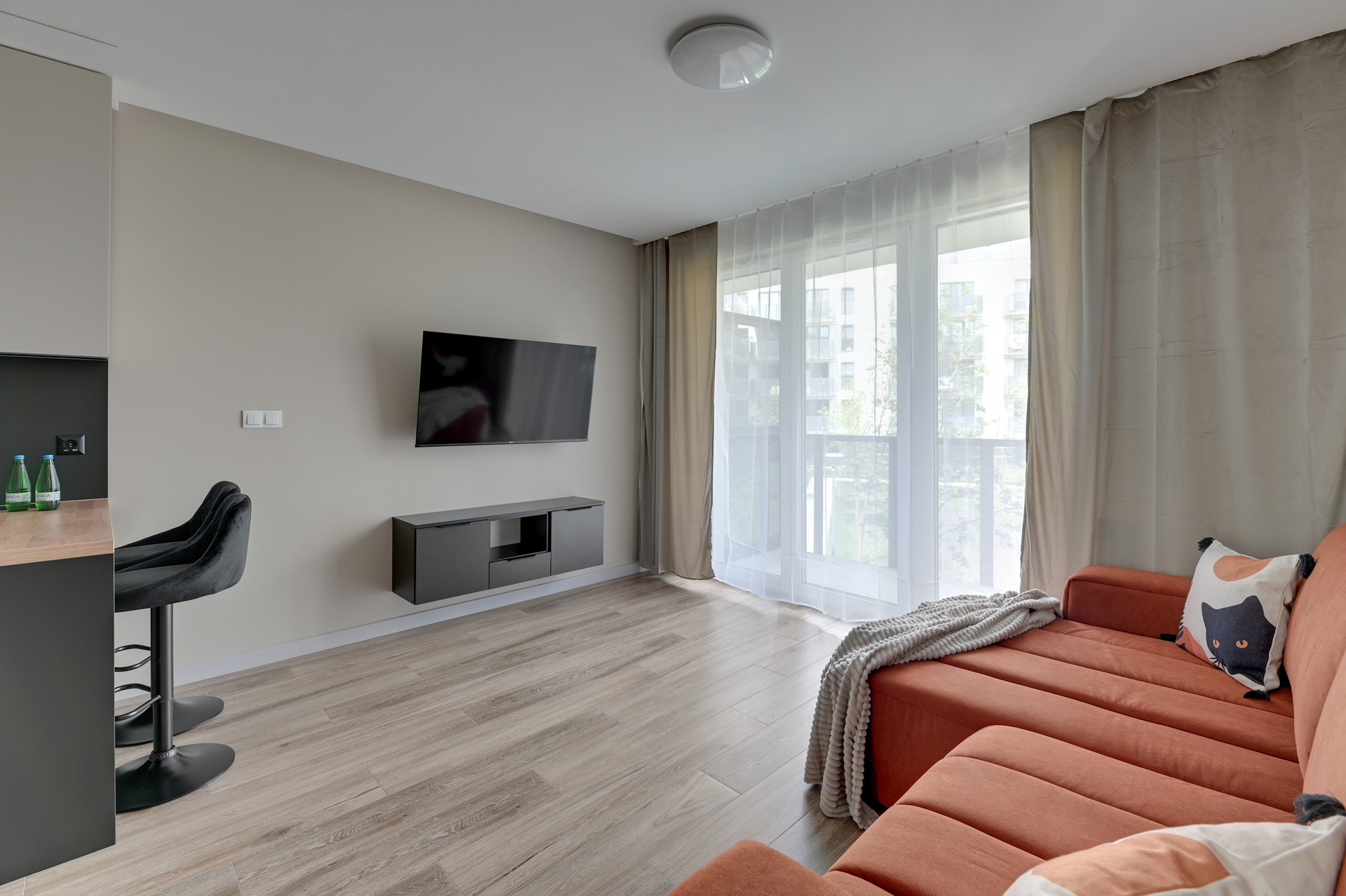 Grand Apartments