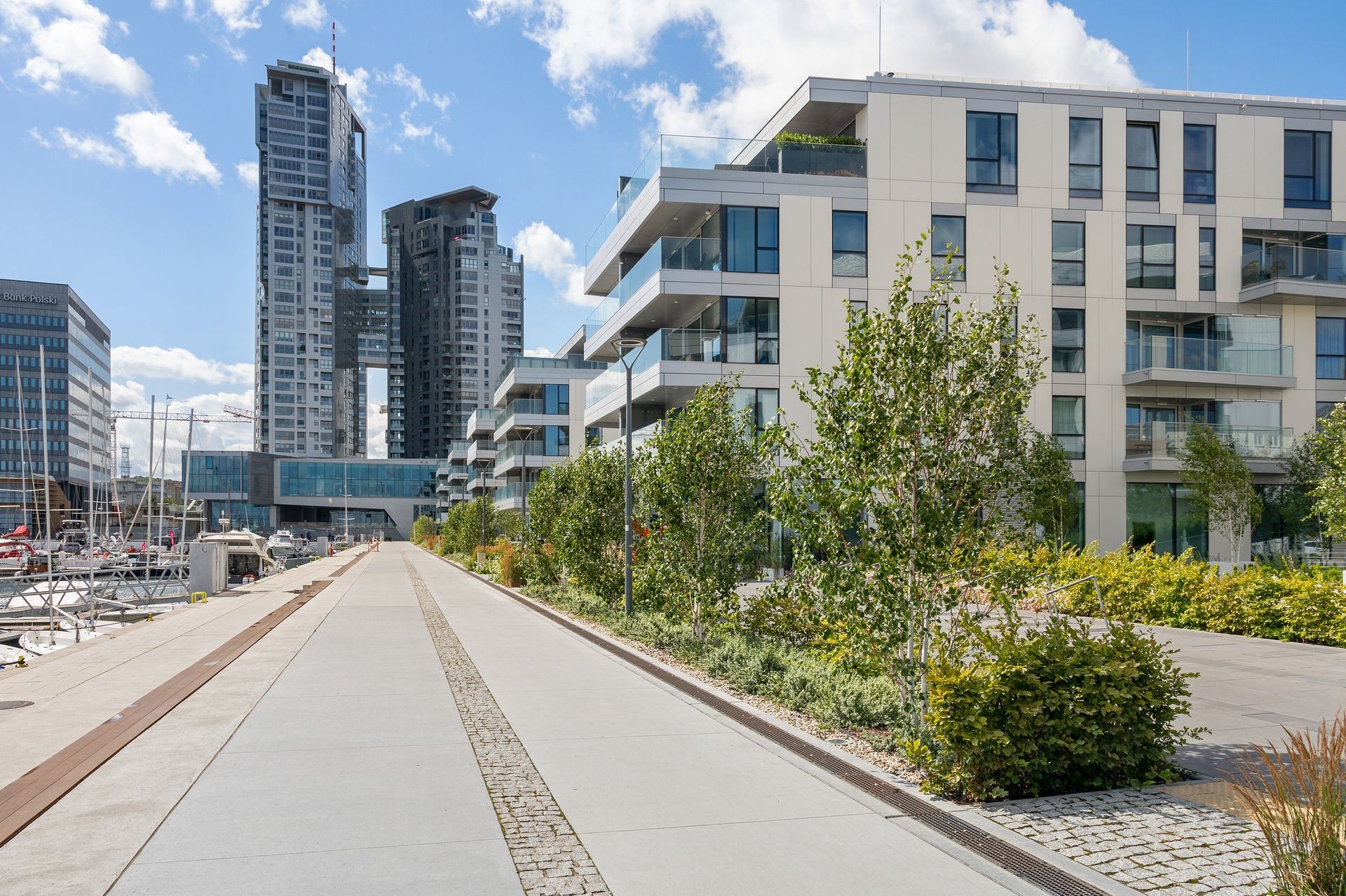 Yacht Park, Gdynia Śródmieście, wynajem gdynia, apartamenty gdynia, widok na marinę, skwer kościuszki