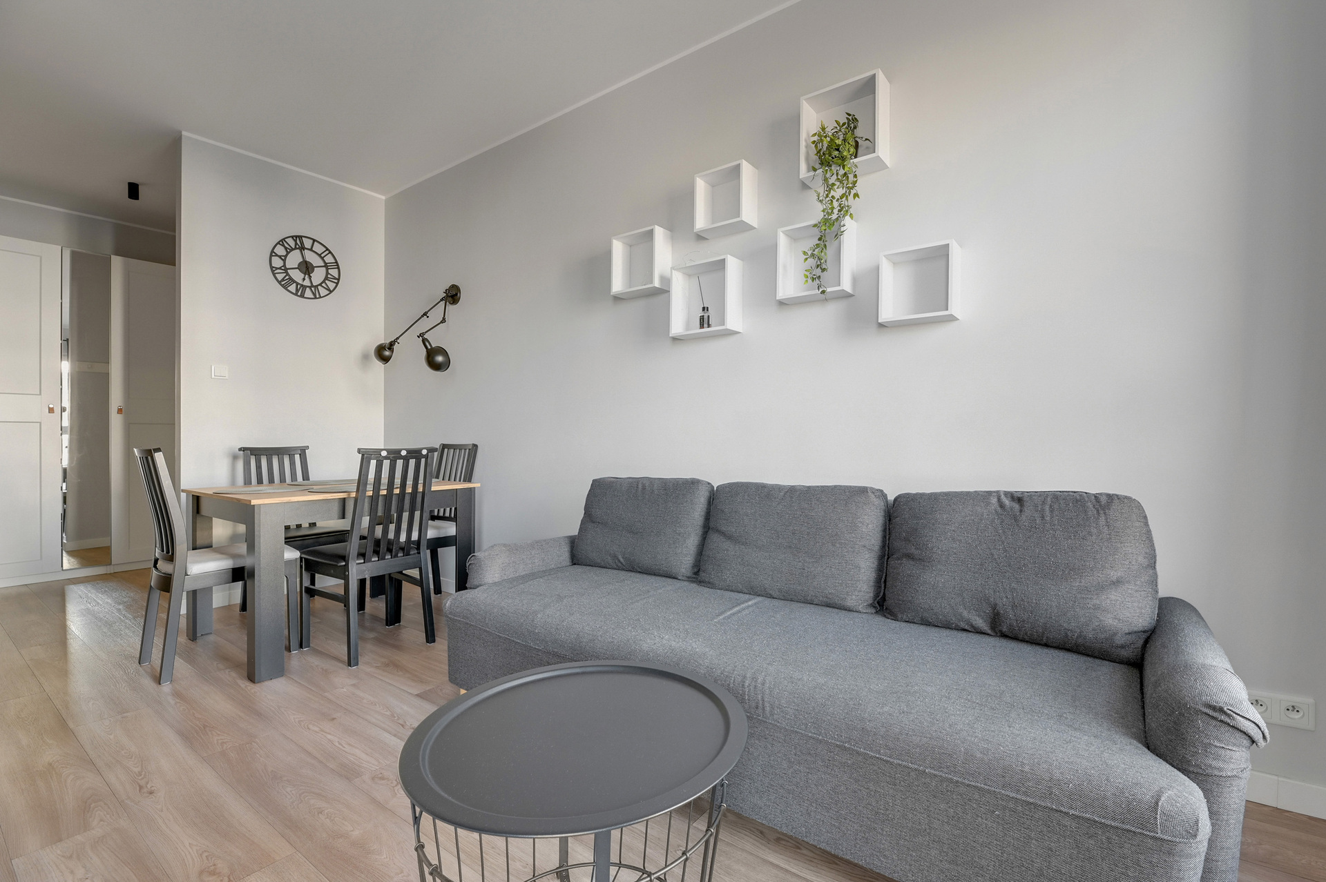 Grand Apartments