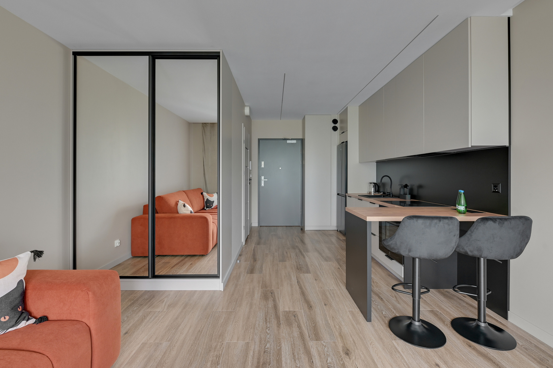 Grand Apartments