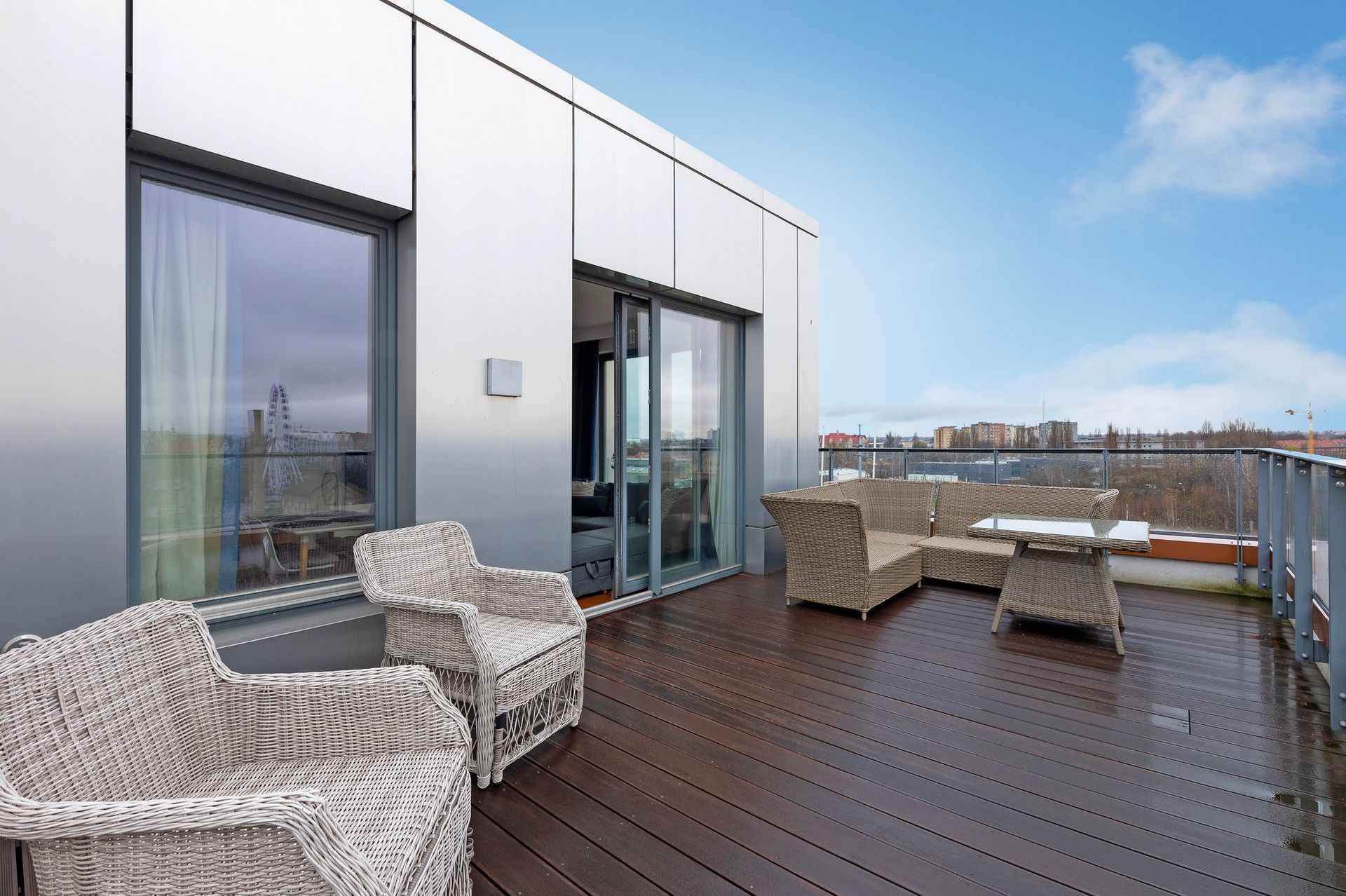 Grand Apartments