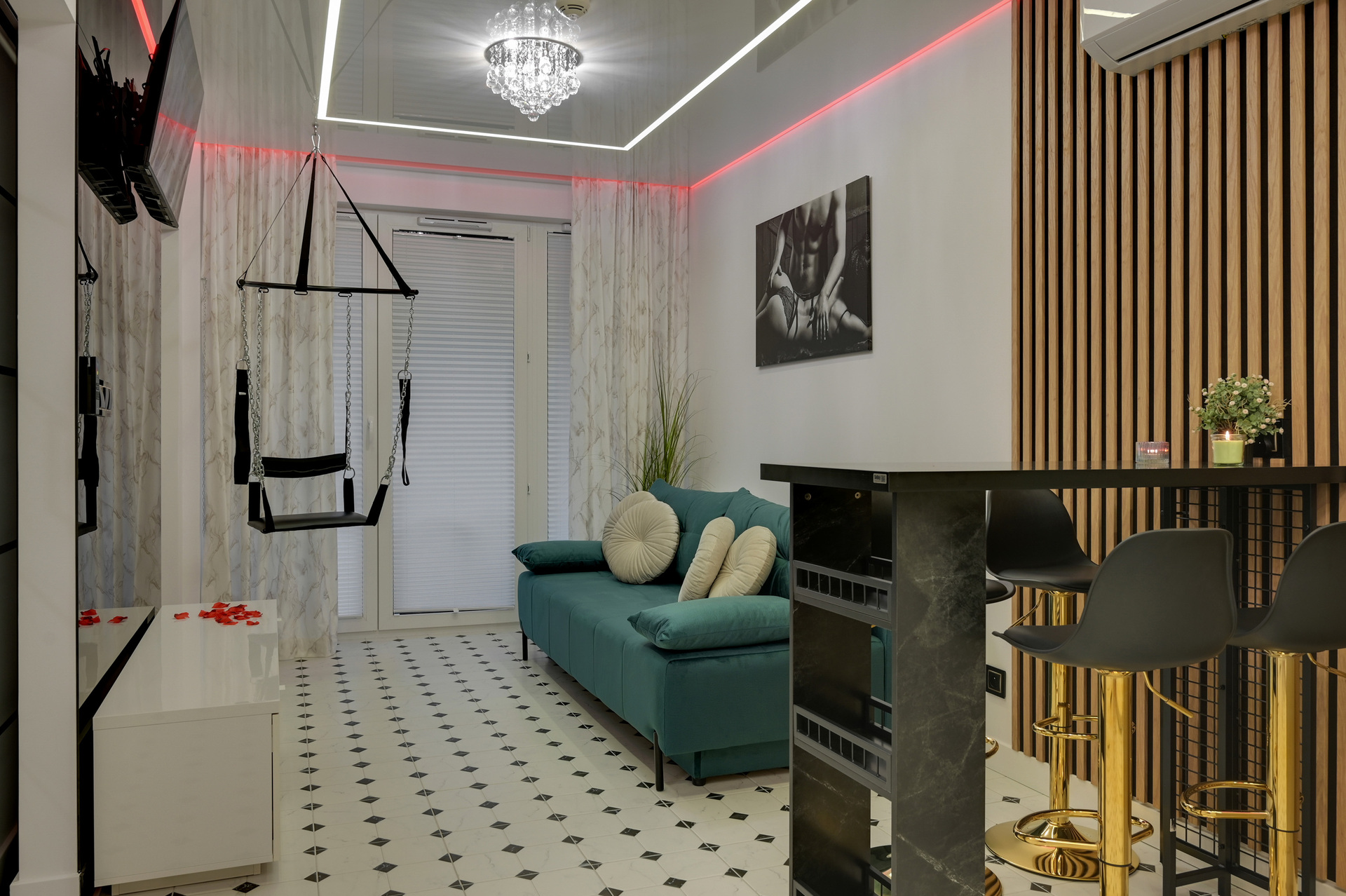 Grand Apartments